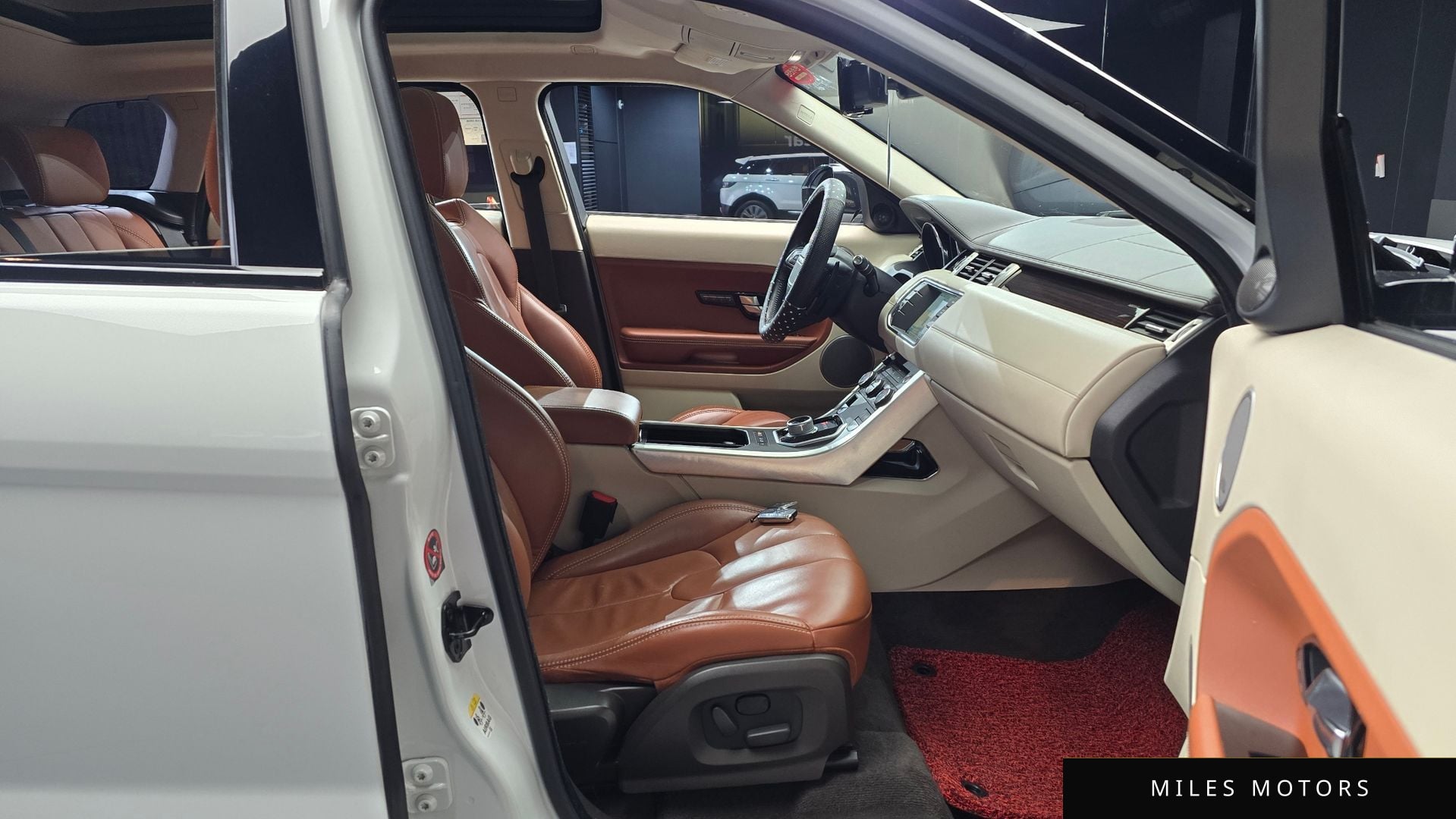 Land Rover Range Rover Evoque 2015 — миниатюра 11