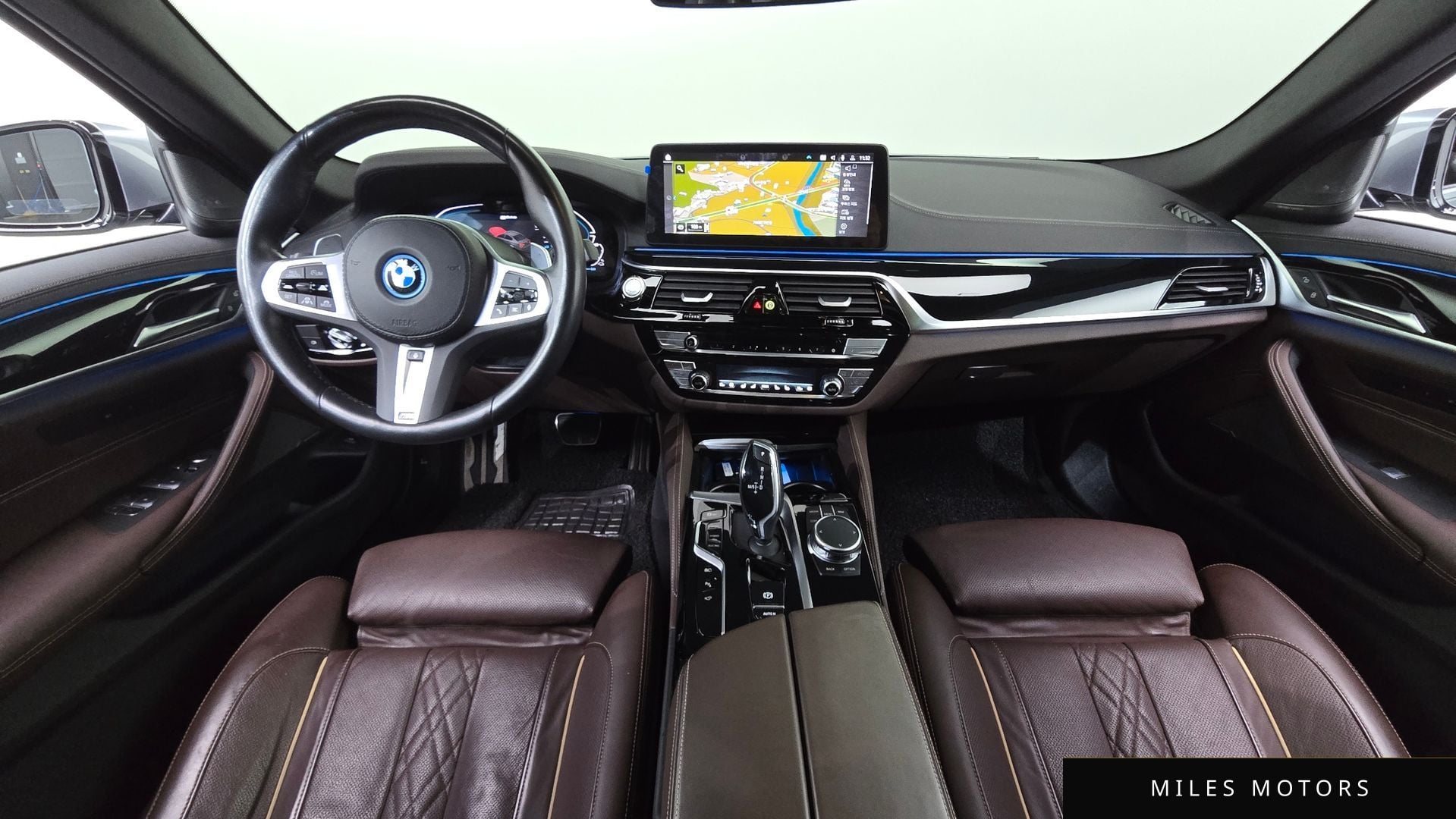 BMW 5 Series (G30) 2023 — миниатюра 7