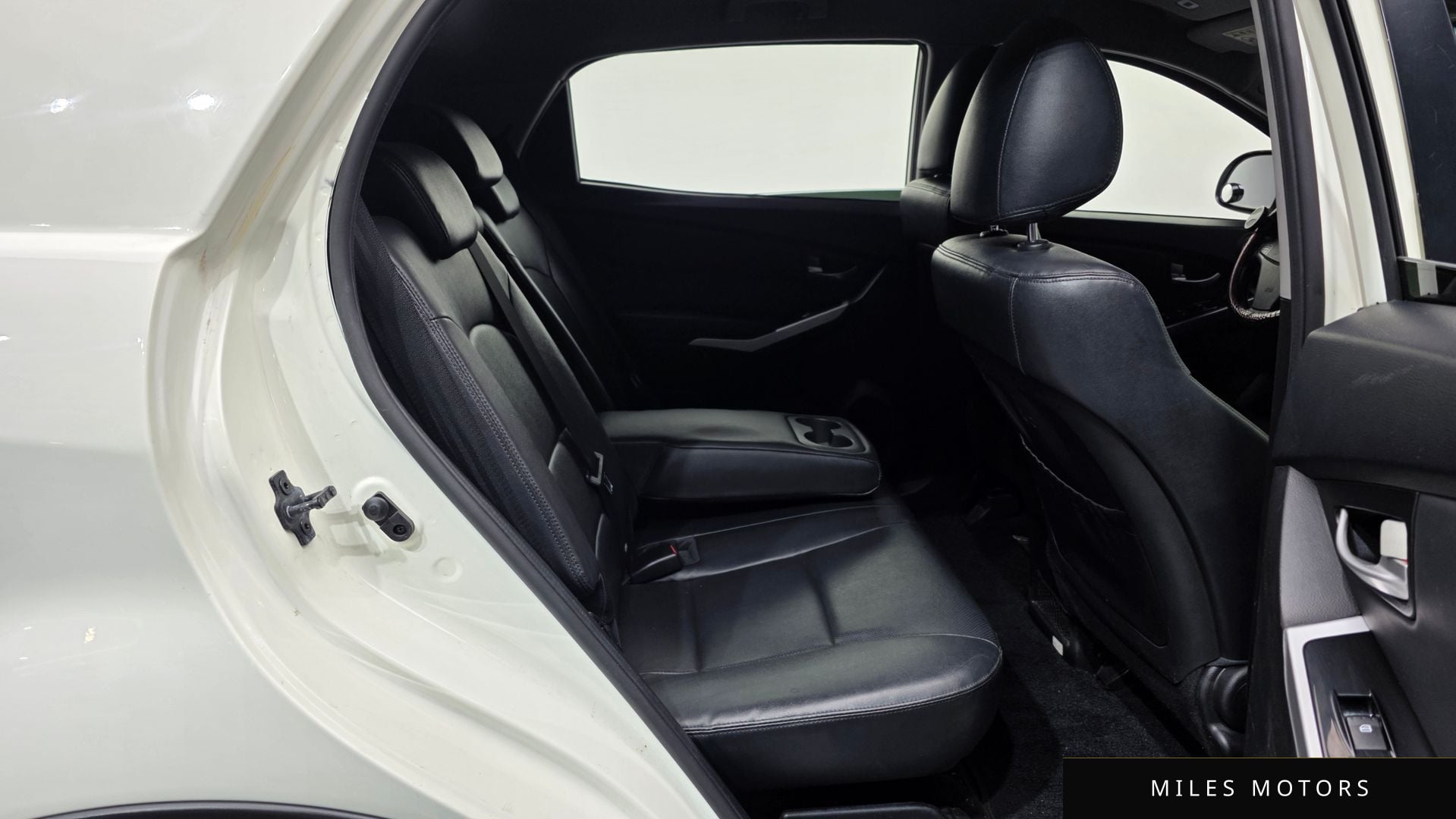 KG Mobility KORANDO 2015 — миниатюра 12