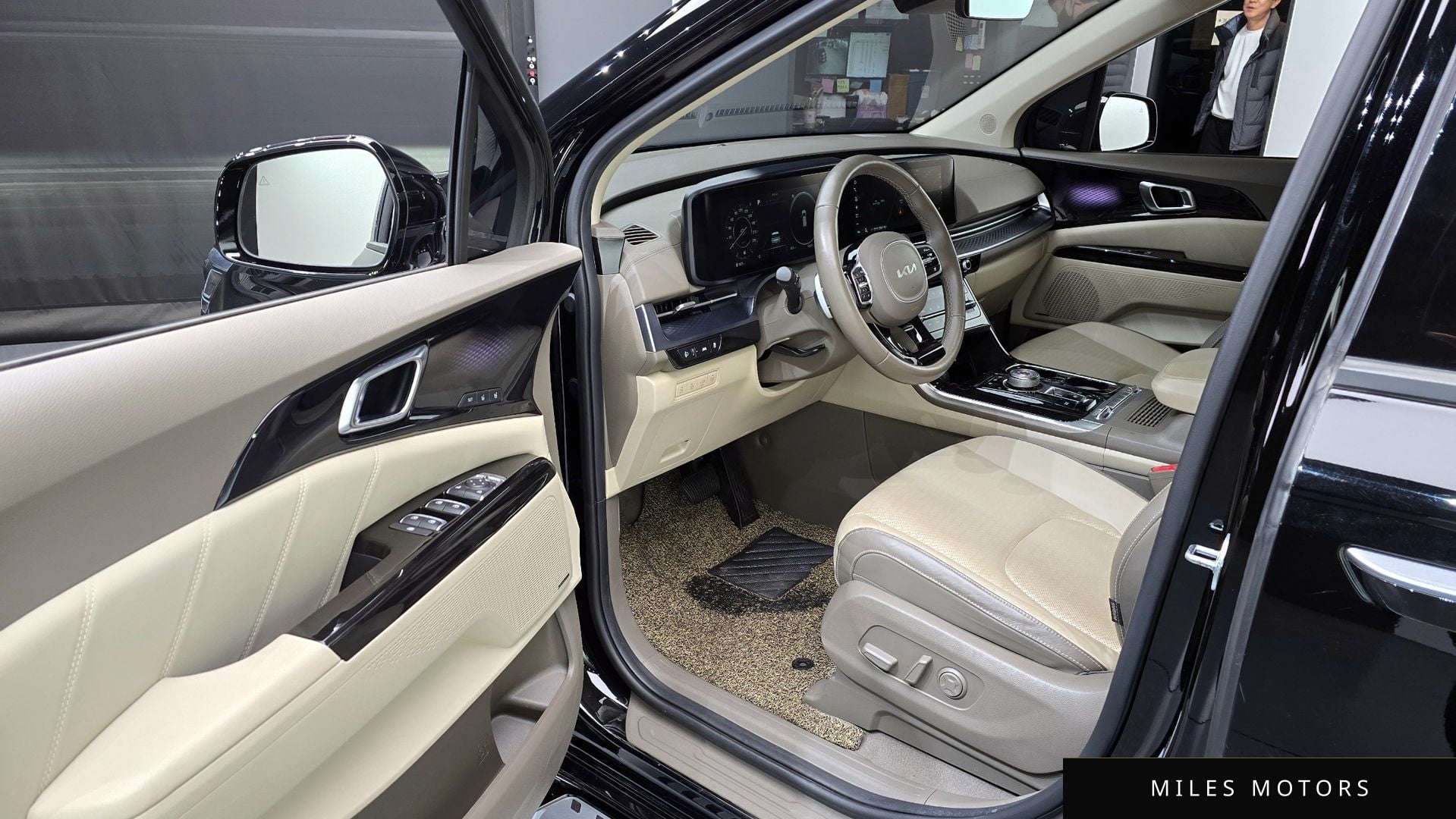 Kia Carnival 2022 — миниатюра 10
