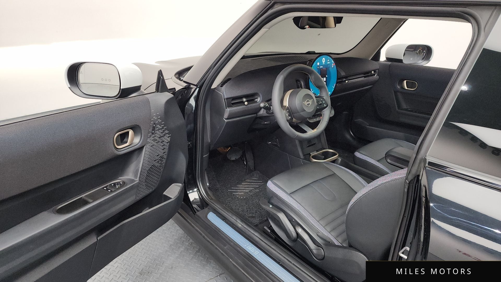 MINI Cooper 2025 — миниатюра 10