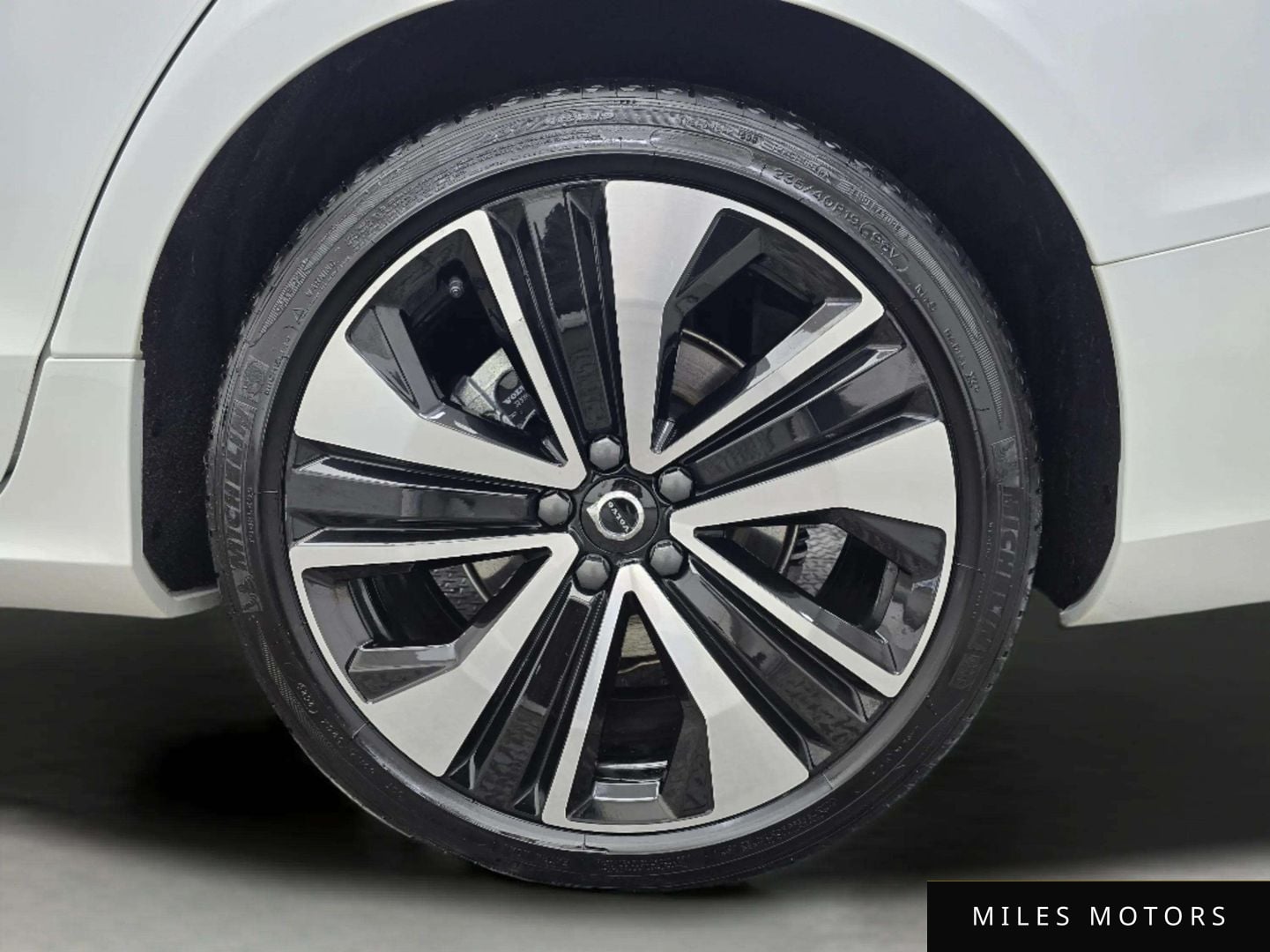 Volvo S60 2023 — миниатюра 5
