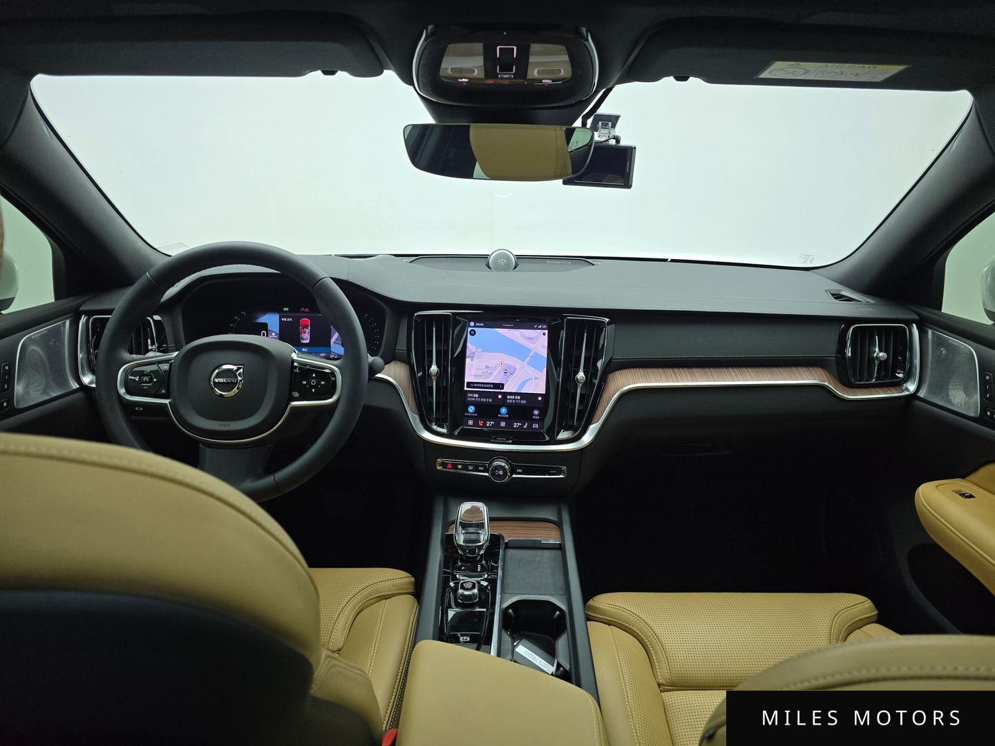 Volvo S60 2023 — миниатюра 7