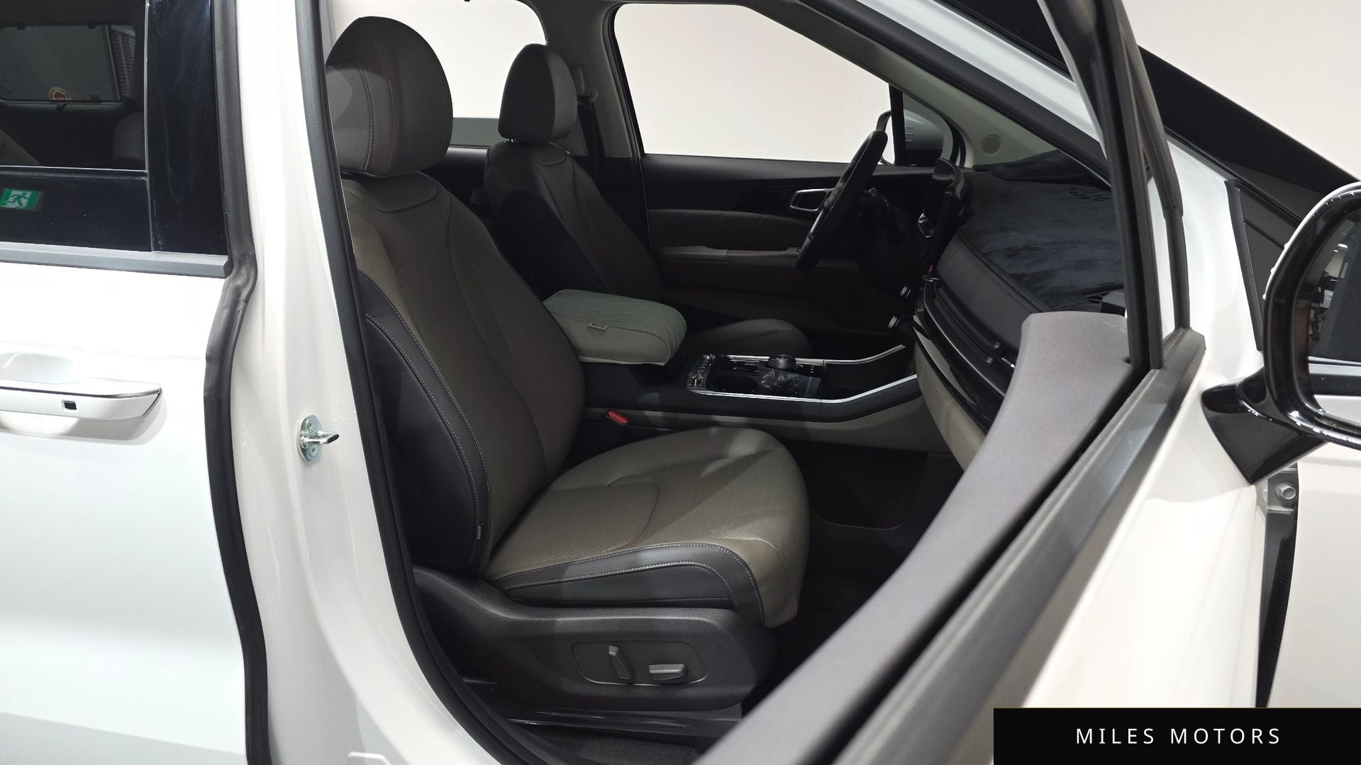 Kia Canival 2025 — миниатюра 9
