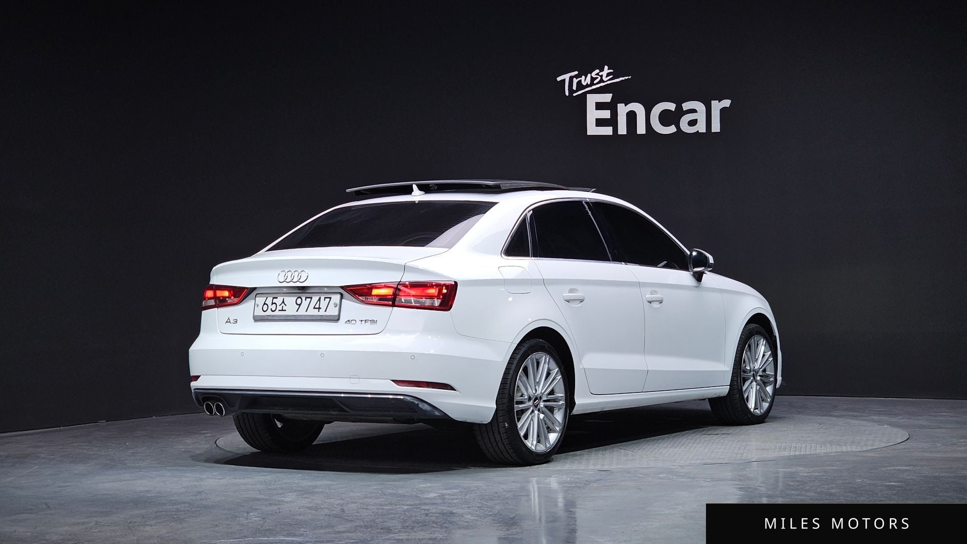 Audi A3 2018 — миниатюра 2