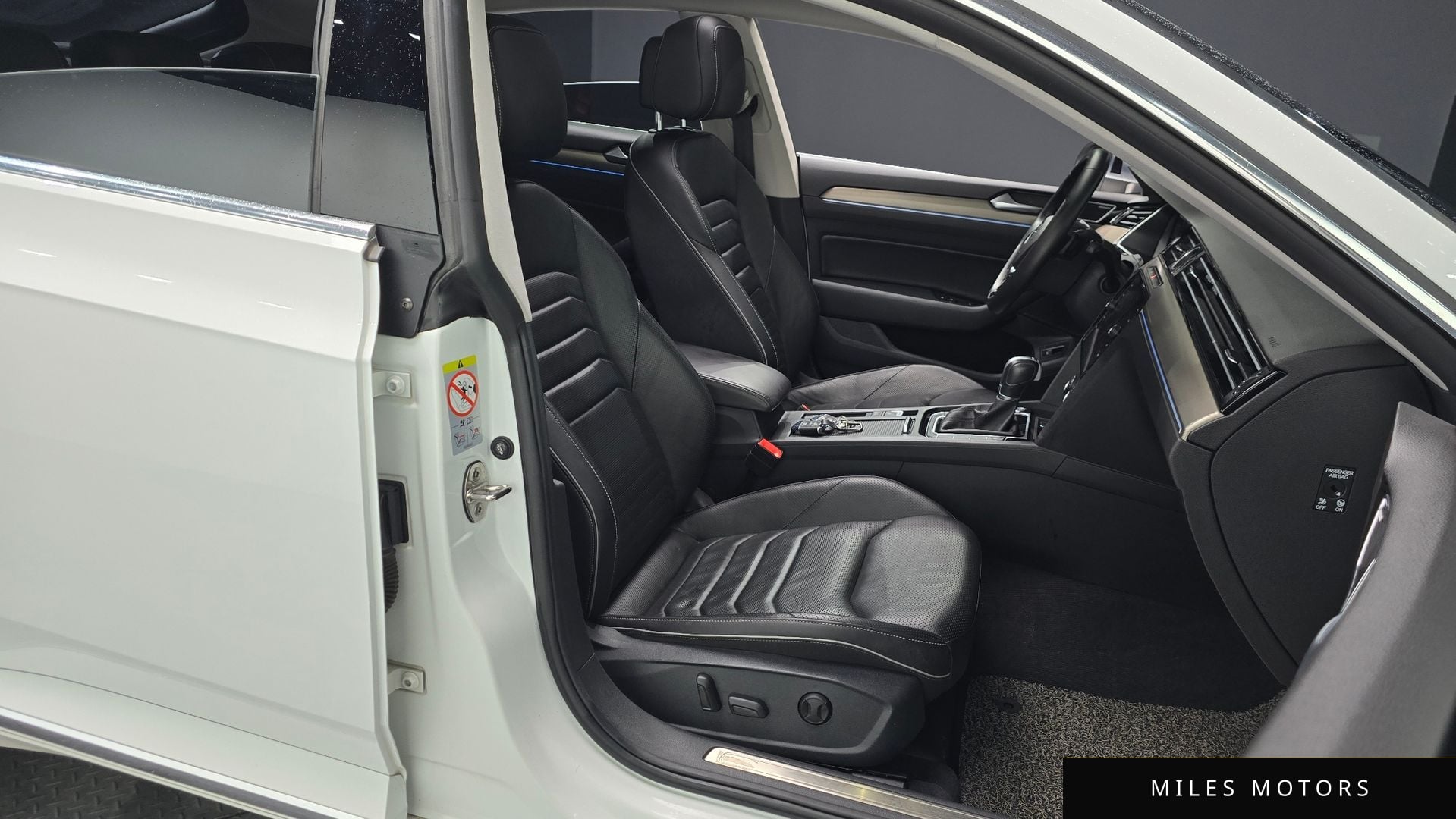 Volkswagen 아테온 2019 — миниатюра 10