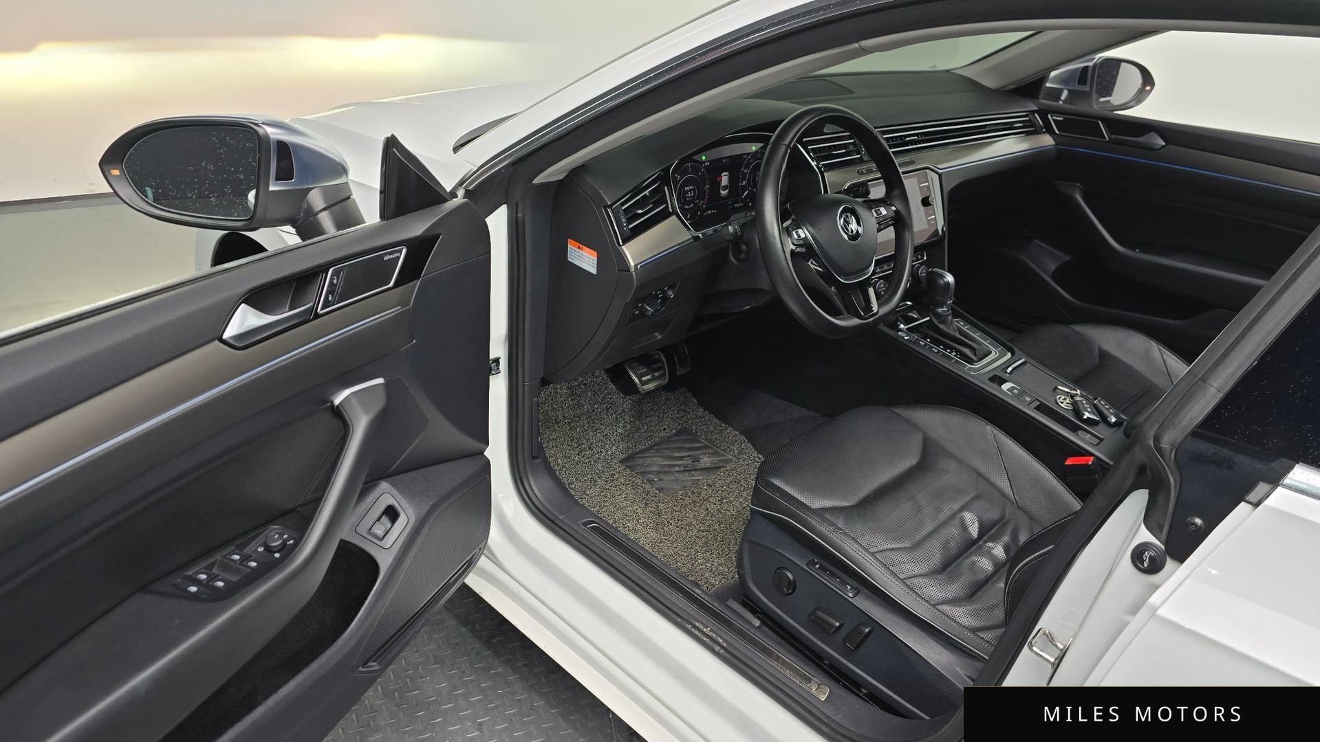 Volkswagen 아테온 2019 — миниатюра 11