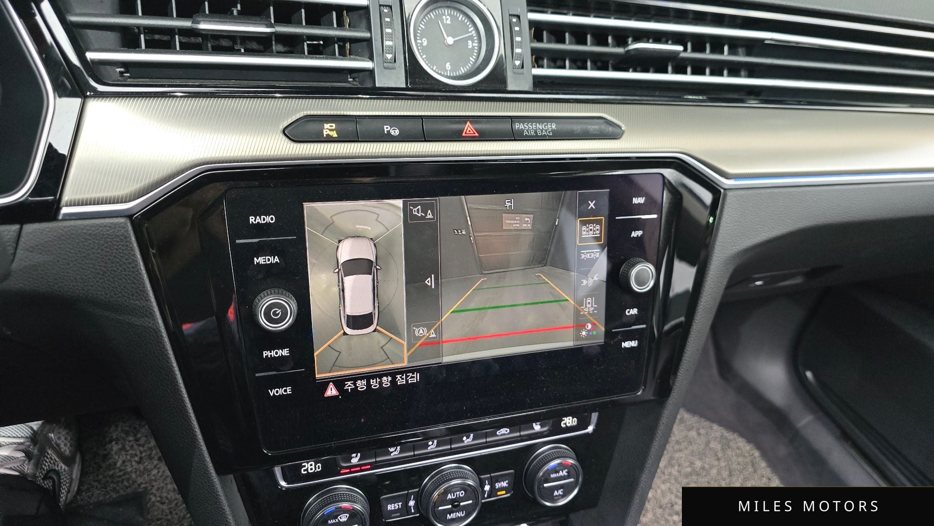 Volkswagen 아테온 2019 — миниатюра 16