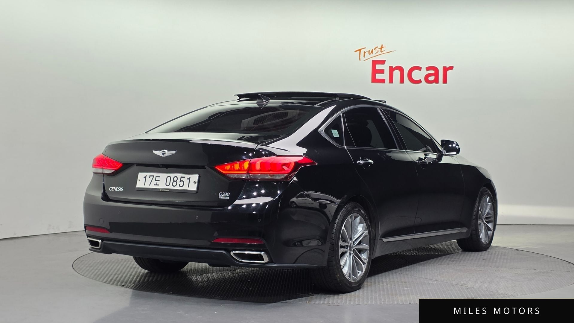Hyundai Genesis 2016 — миниатюра 2