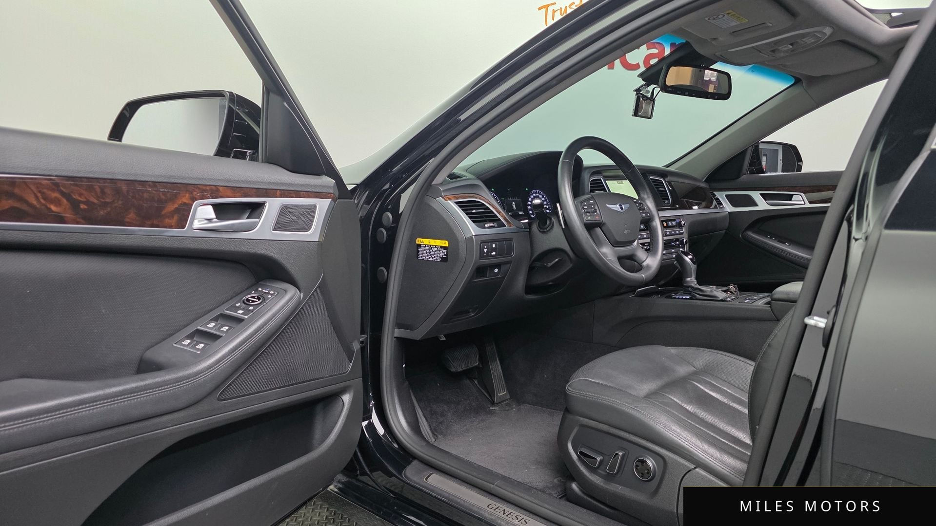 Hyundai Genesis 2016 — миниатюра 12