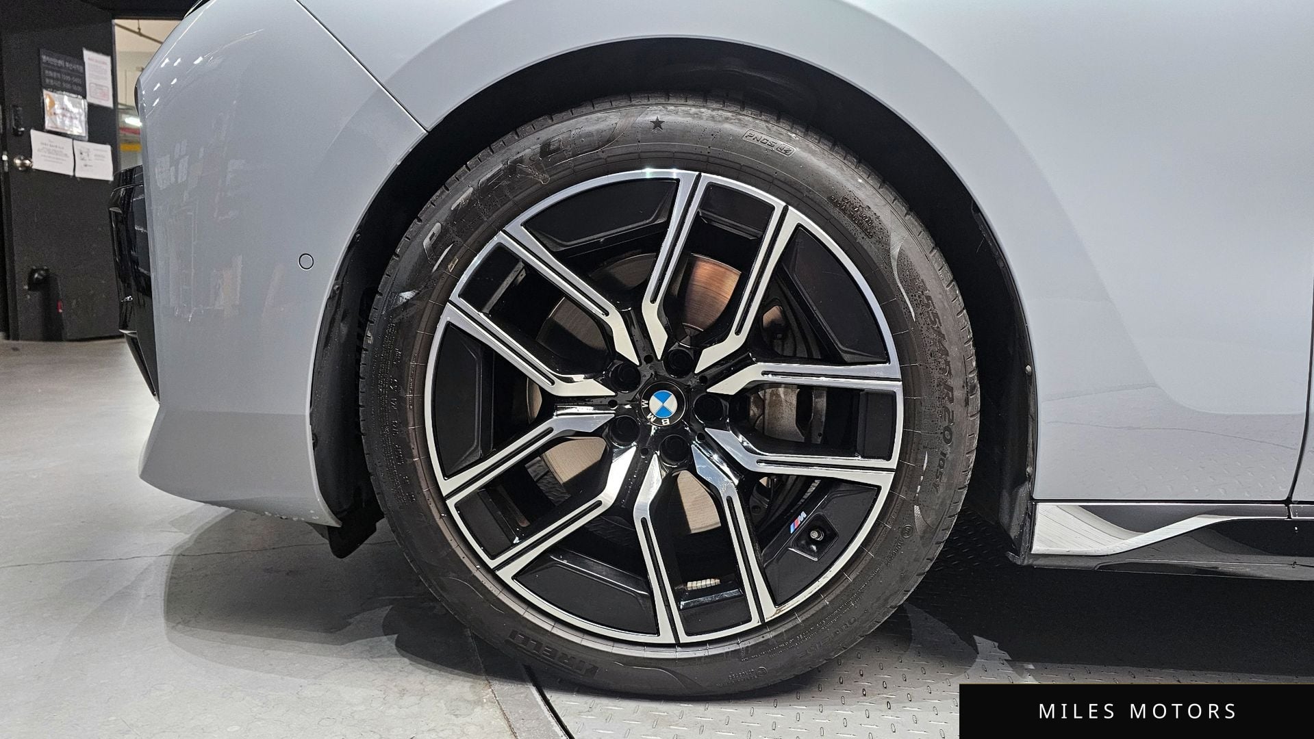 BMW 7 Series (G70) 2023 — миниатюра 5