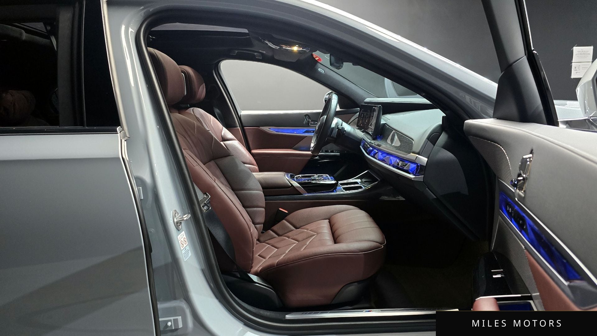 BMW 7 Series (G70) 2023 — миниатюра 10