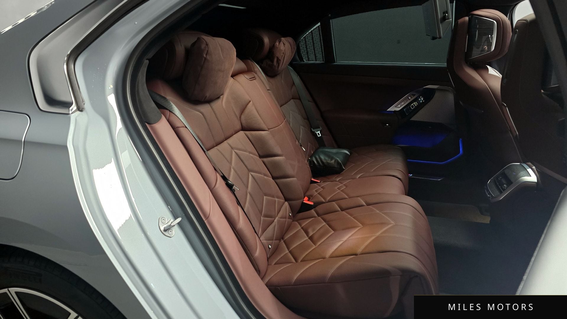 BMW 7 Series (G70) 2023 — миниатюра 12
