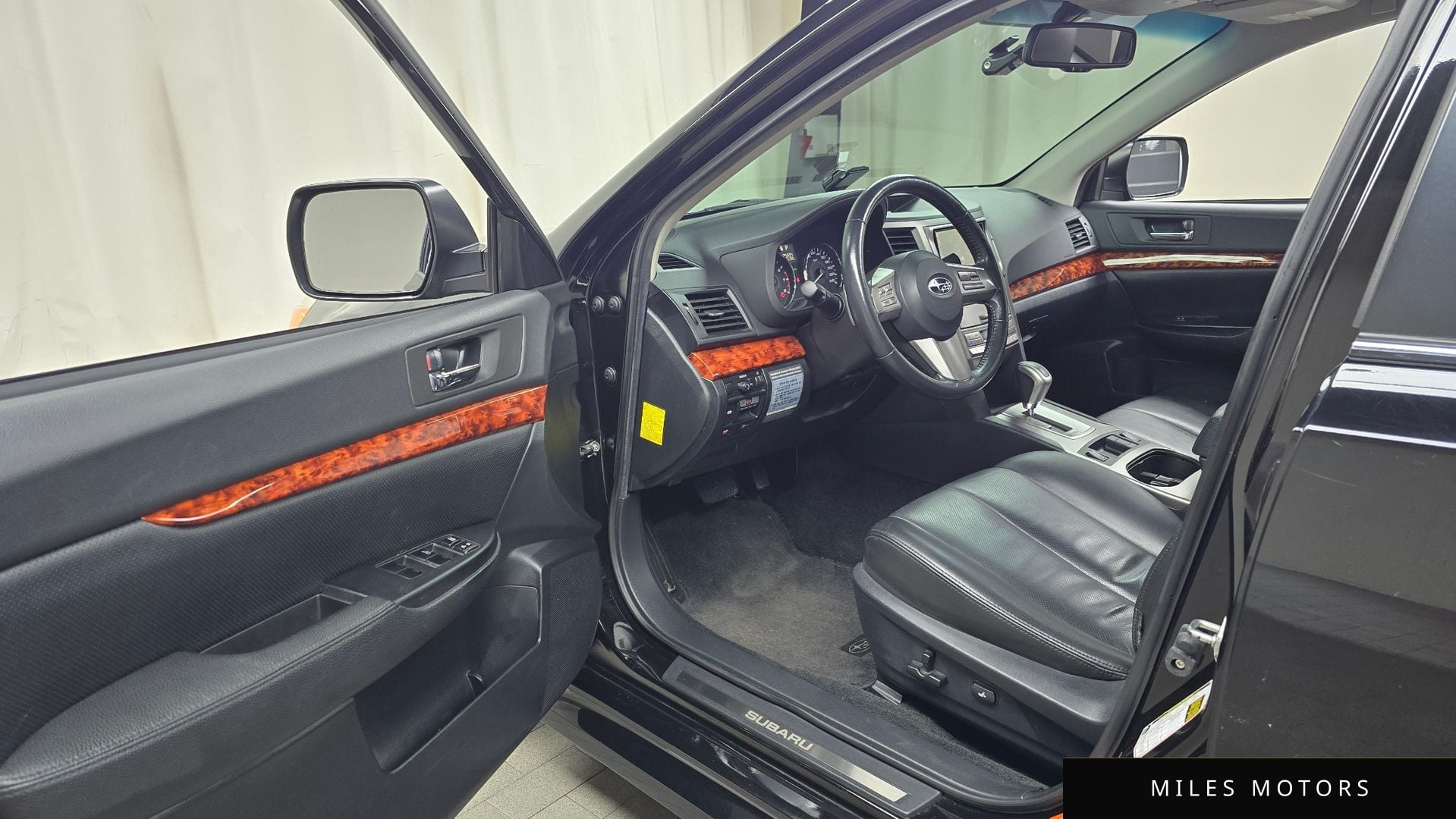 Subaru 레거시 2011 — миниатюра 10