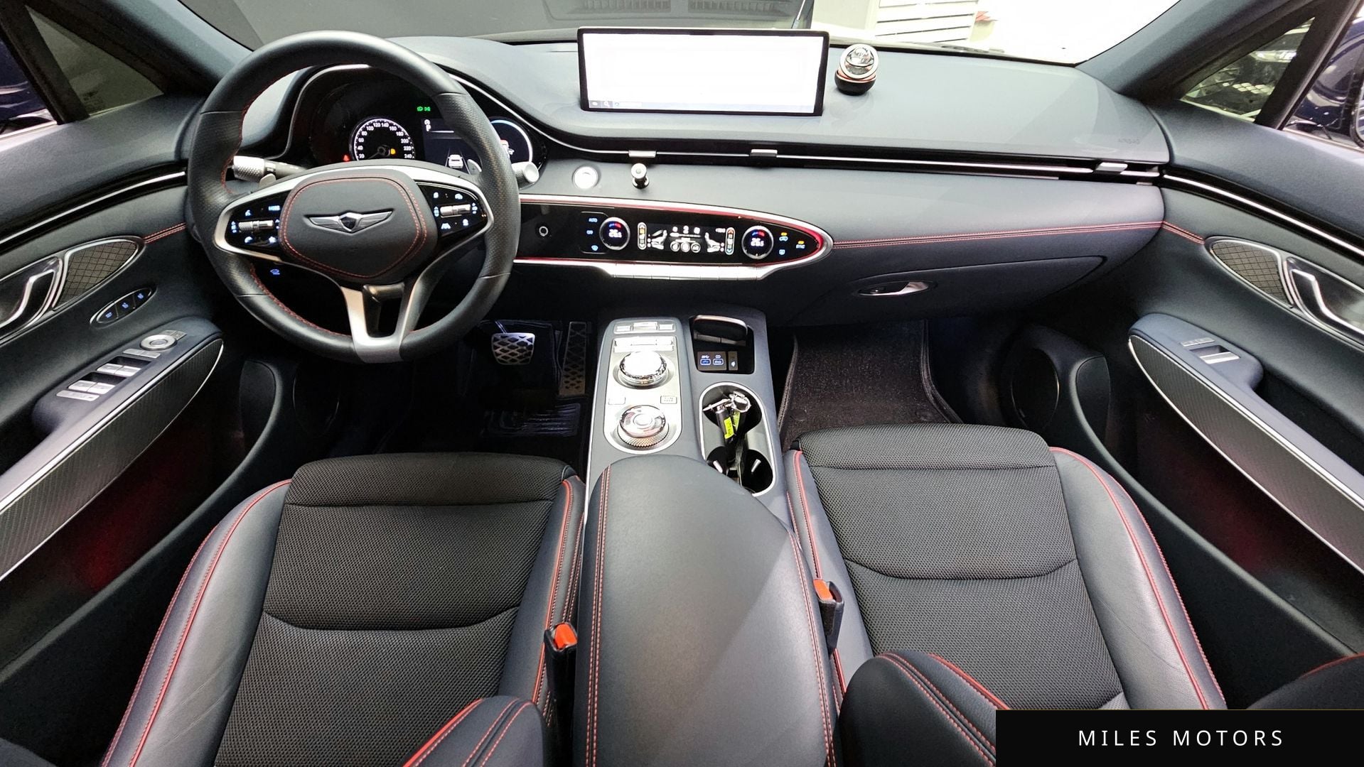 Genesis GV70 2022 — миниатюра 7
