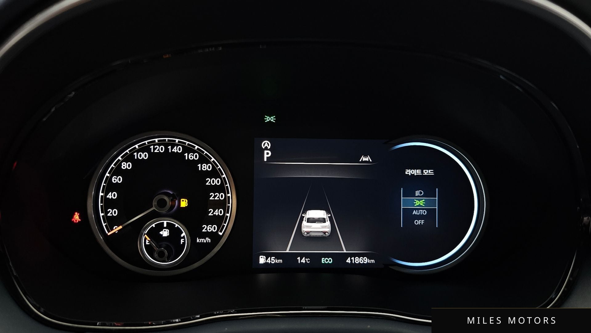 Genesis GV70 2022 — миниатюра 8