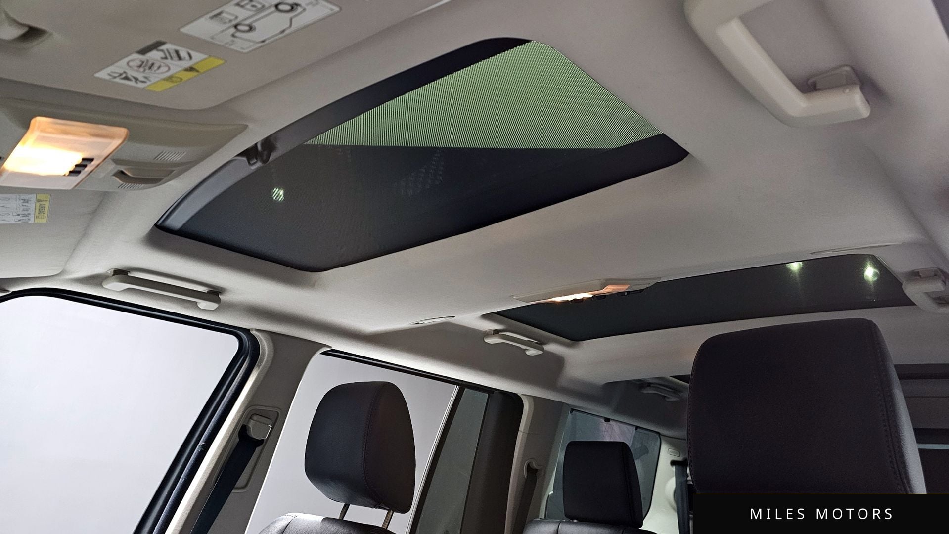 Land Rover Discovery 2013 — миниатюра 19