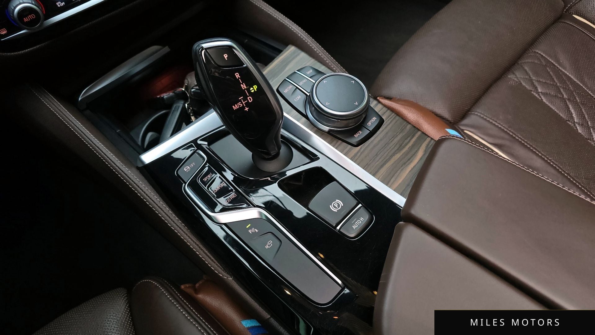 BMW 5 Series (G30) 2018 — миниатюра 9