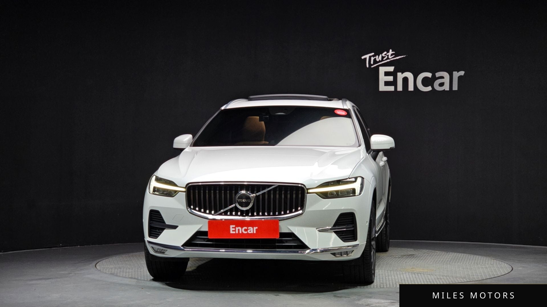 Volvo XC60 2022 — миниатюра 3