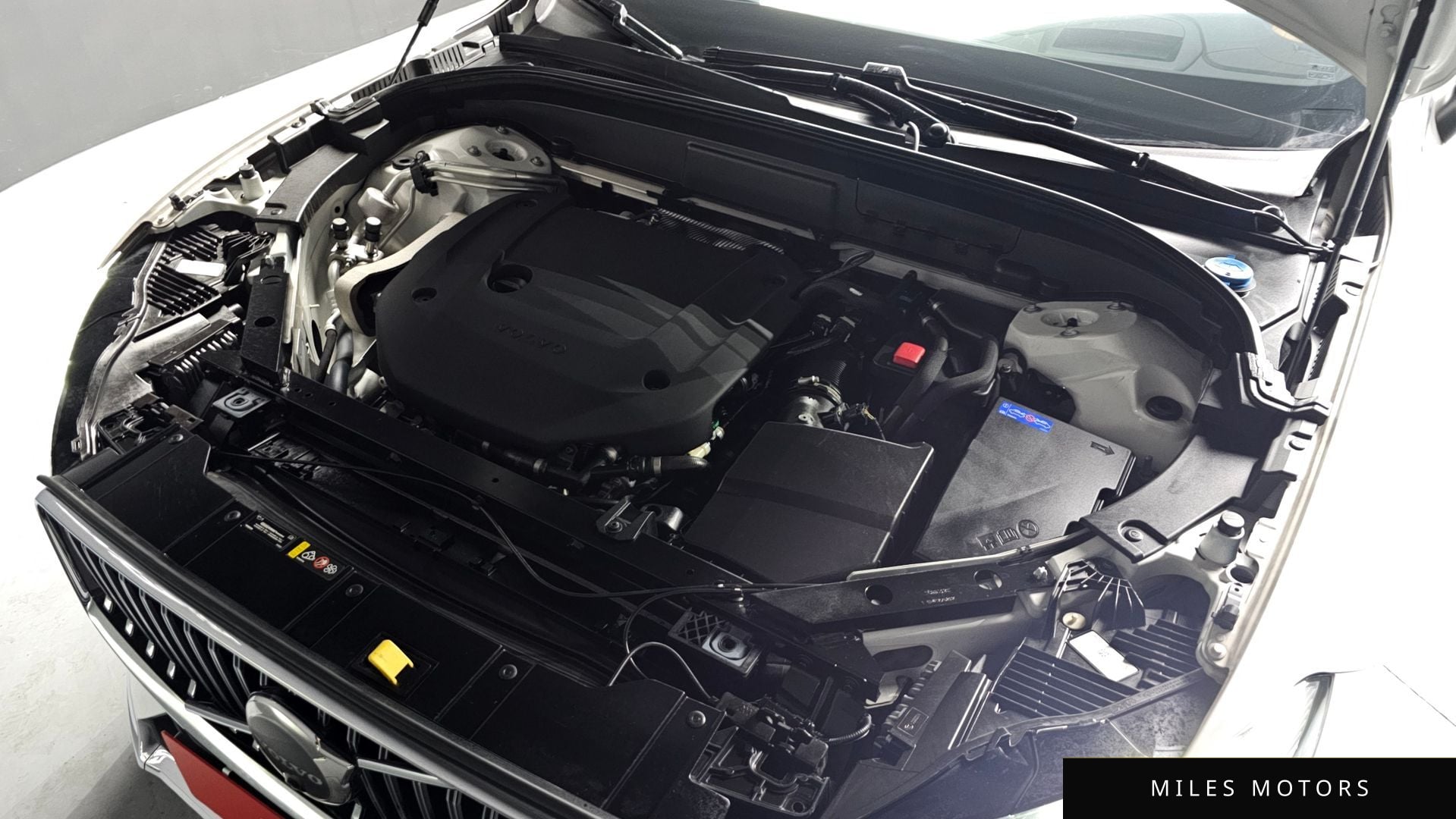 Volvo XC60 2022 — миниатюра 6