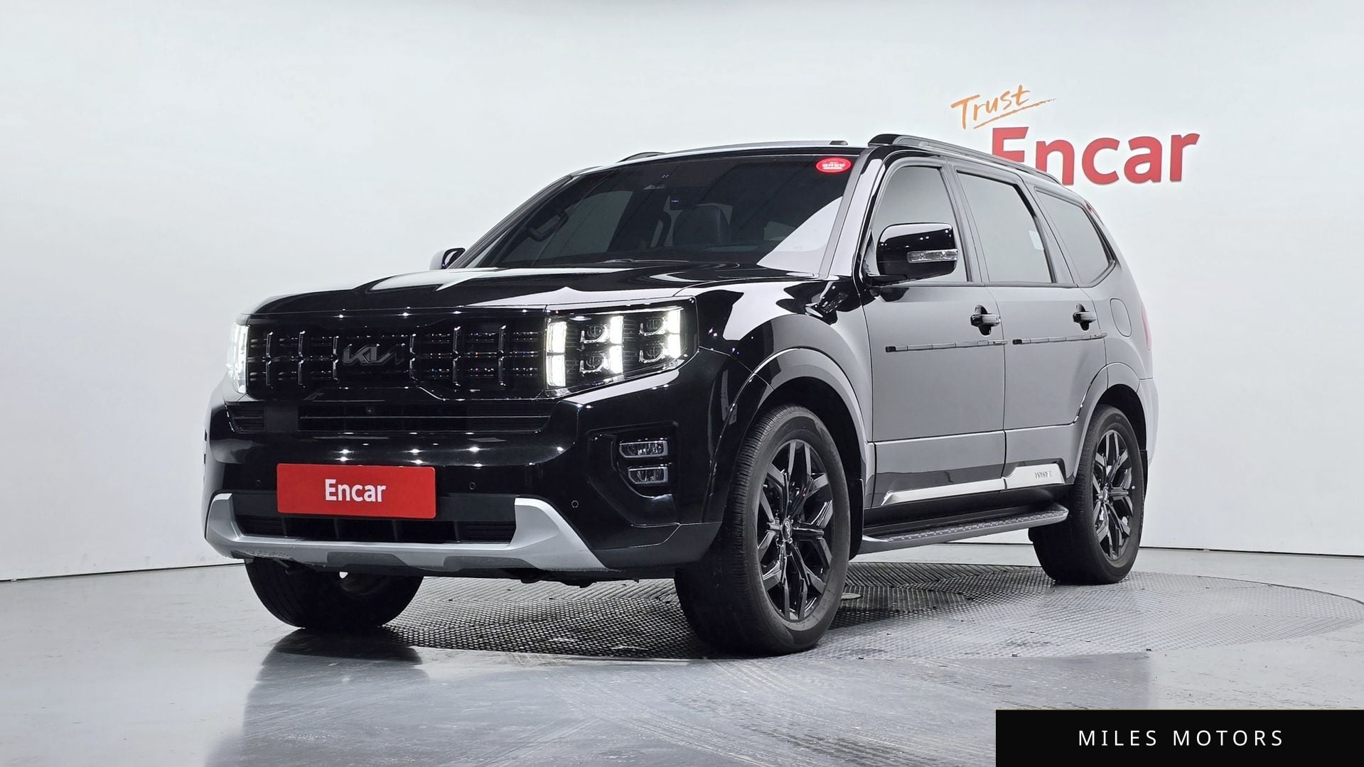 Kia Mohave 2023 — фото 1 из 12