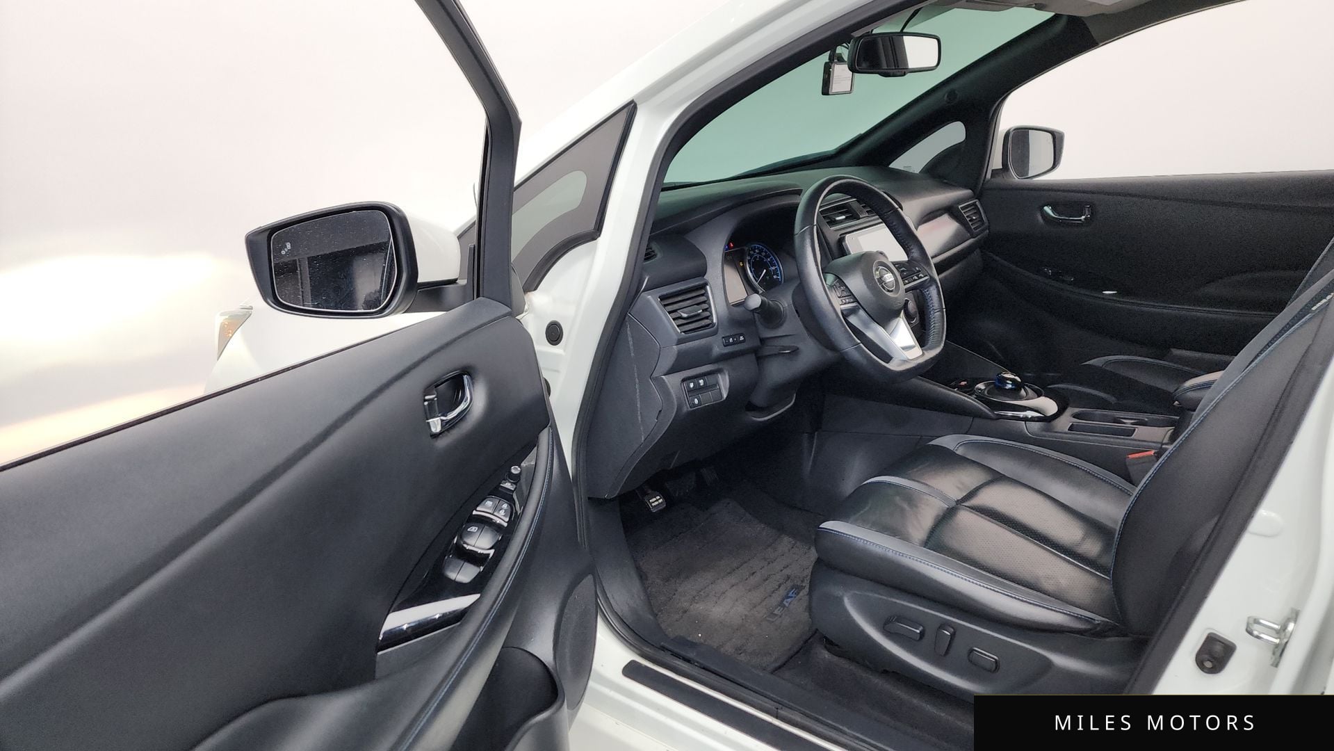 Nissan 리프 (ZE1) 2019 — миниатюра 10