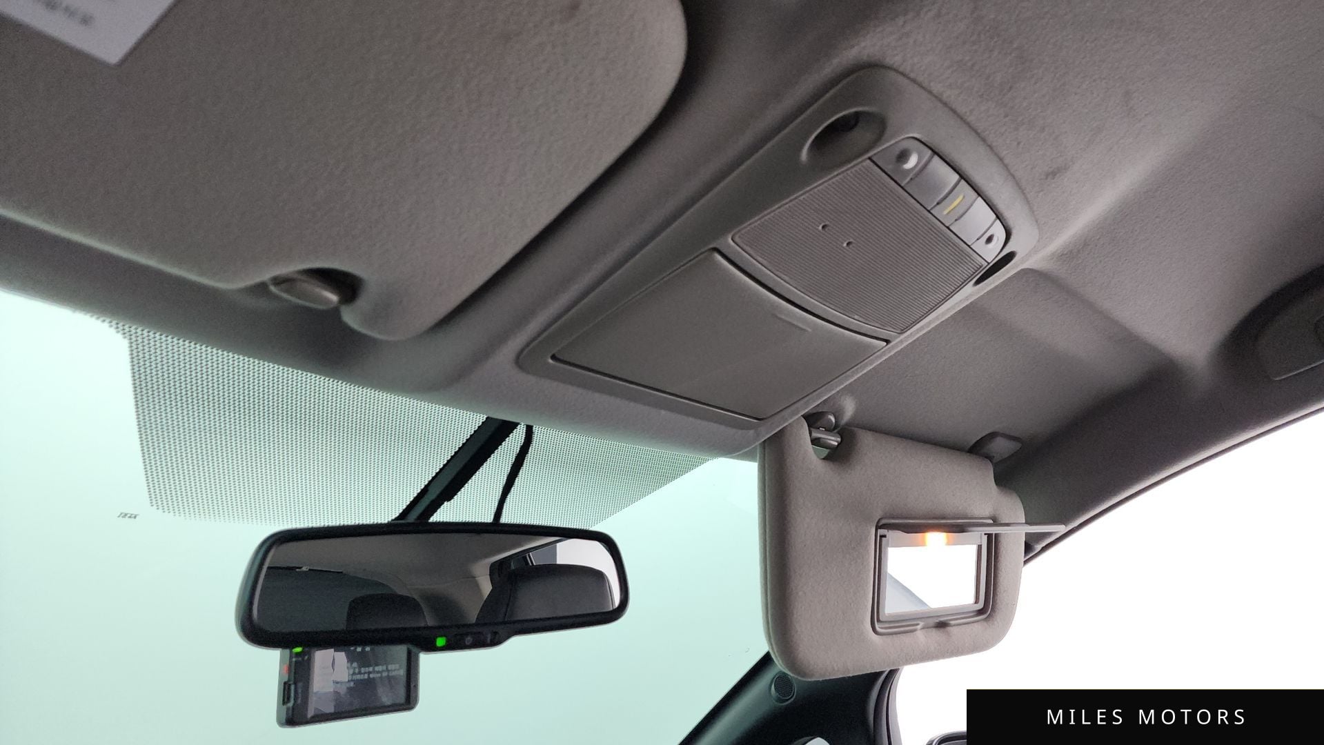 Nissan 리프 (ZE1) 2019 — миниатюра 19