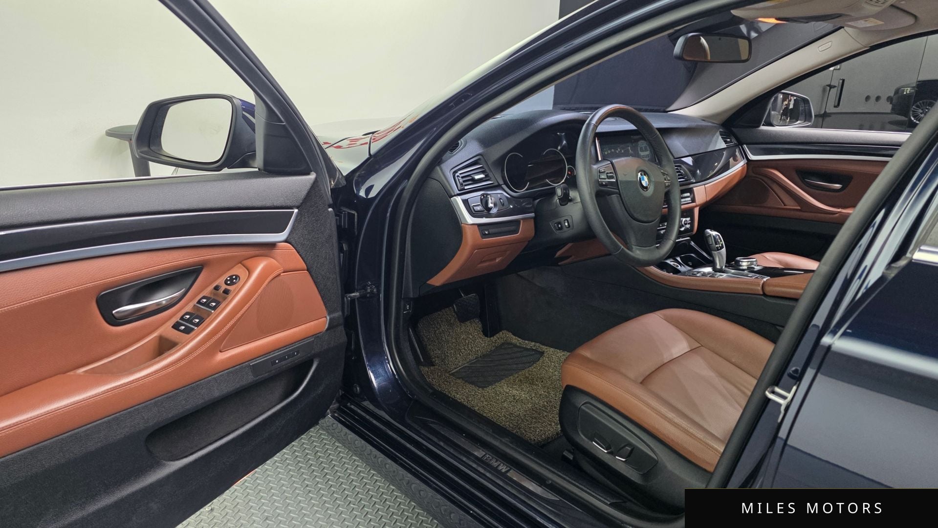 BMW 5시리즈 (F10) 2014 — миниатюра 10