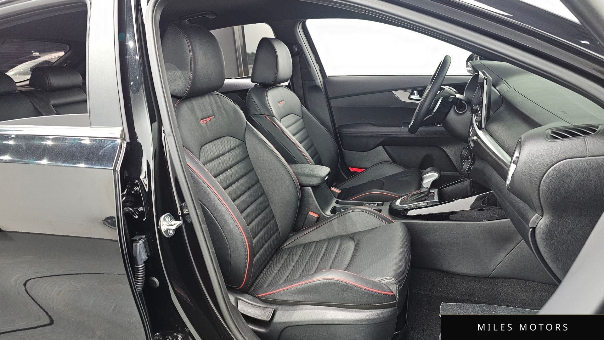 Kia K3 2023 — миниатюра 10