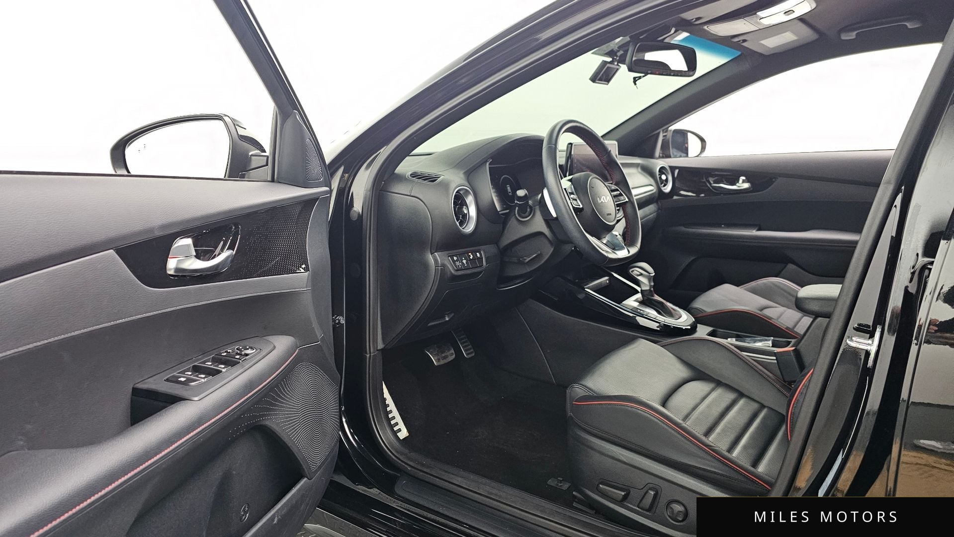 Kia K3 2023 — миниатюра 11