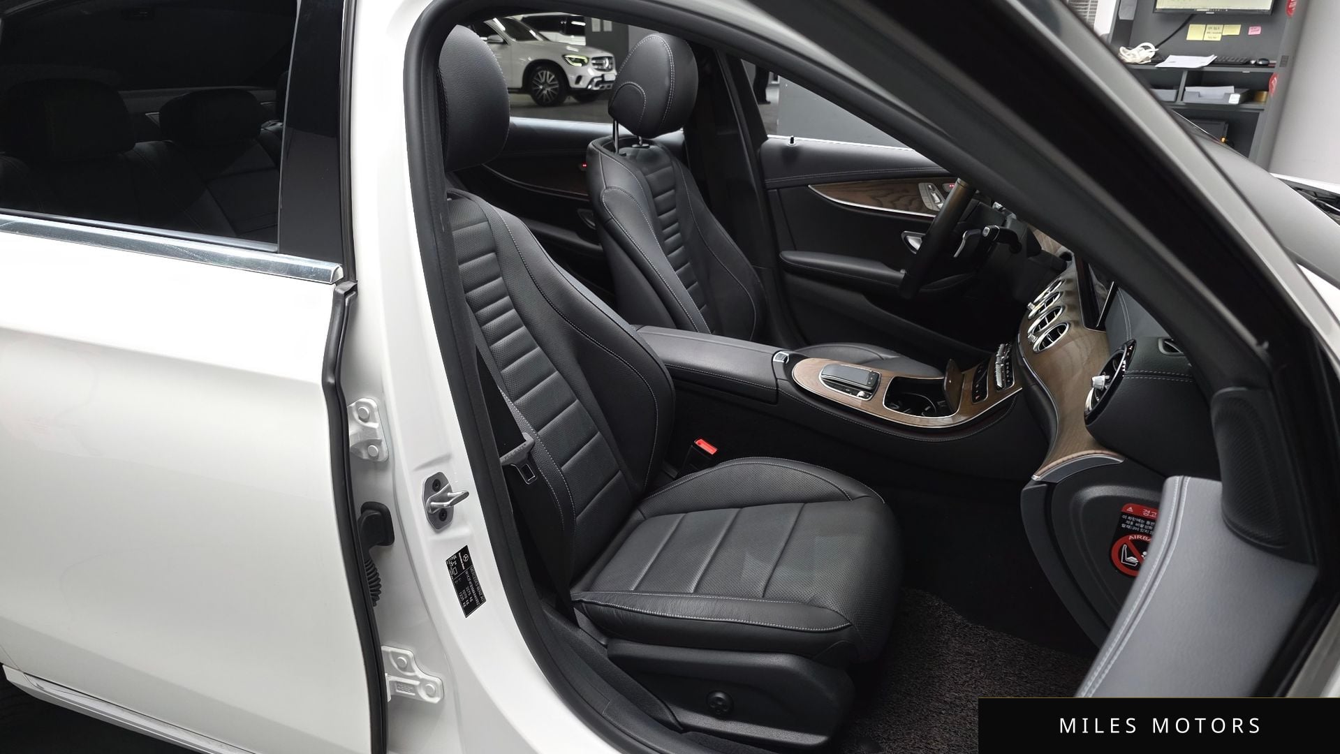 Mercedes-Benz E-Class W213 2021 — миниатюра 12