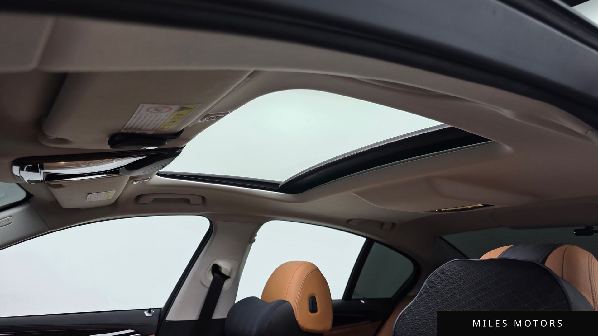 BMW 5시리즈 (G30) 2019 — миниатюра 19