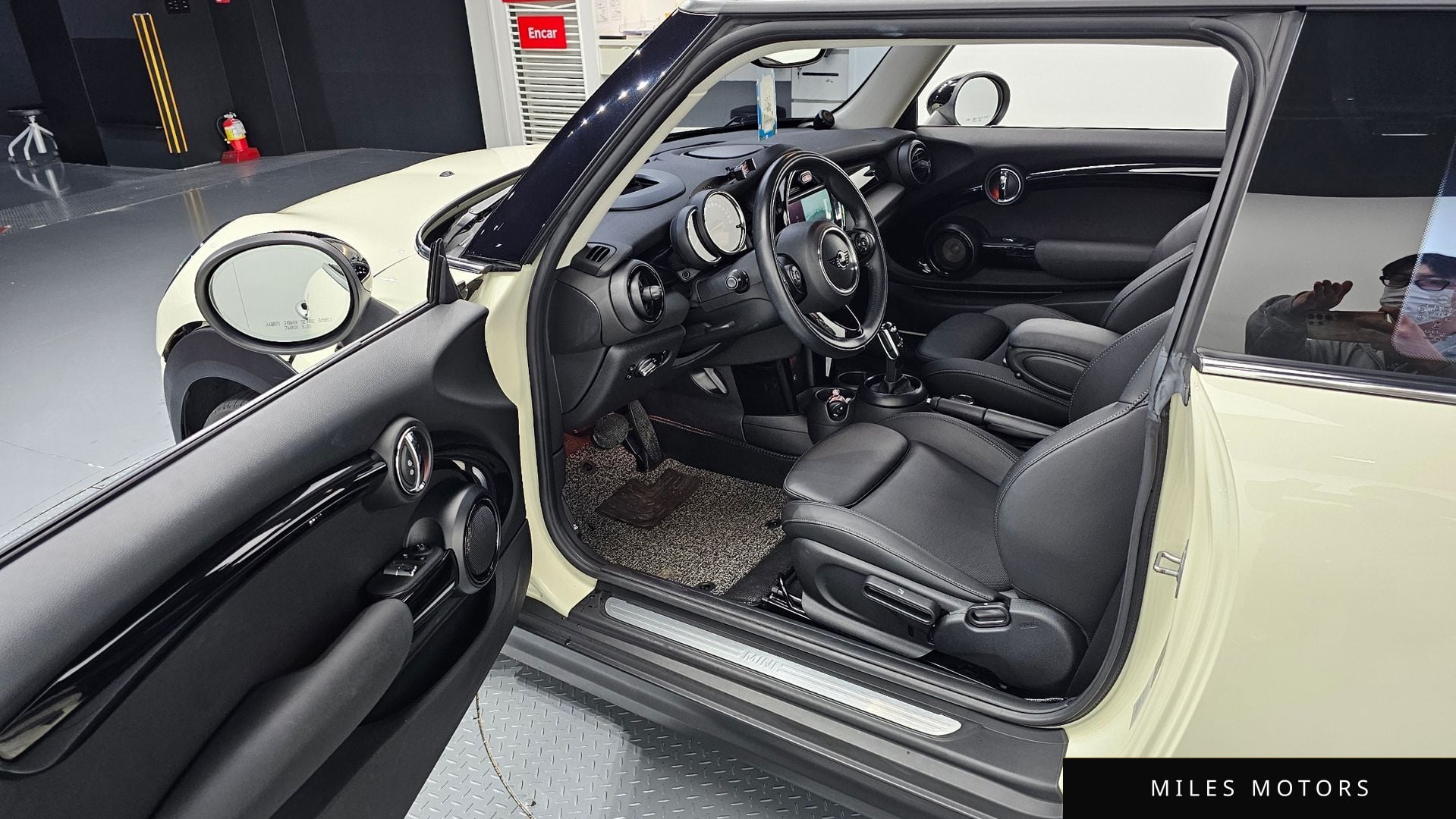 MINI Cooper D 2019 — миниатюра 11