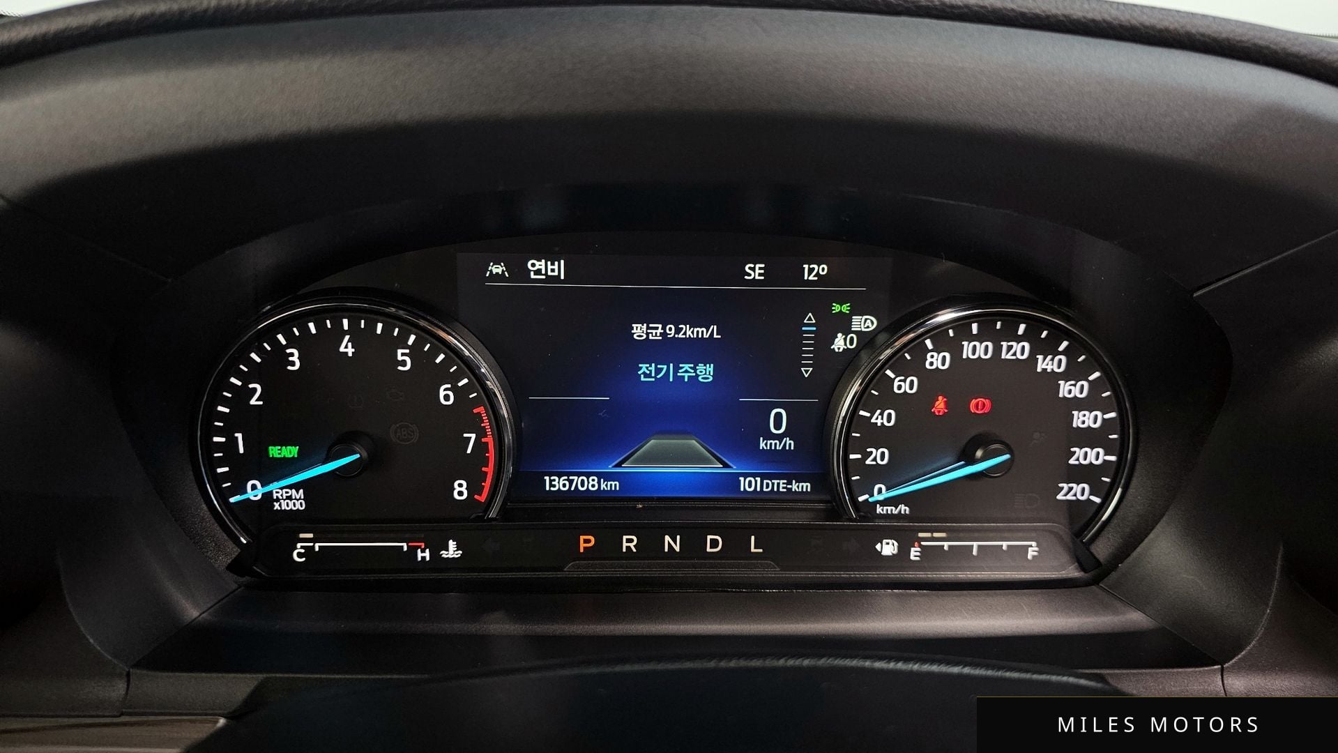 Ford Explorer 2022 — миниатюра 8