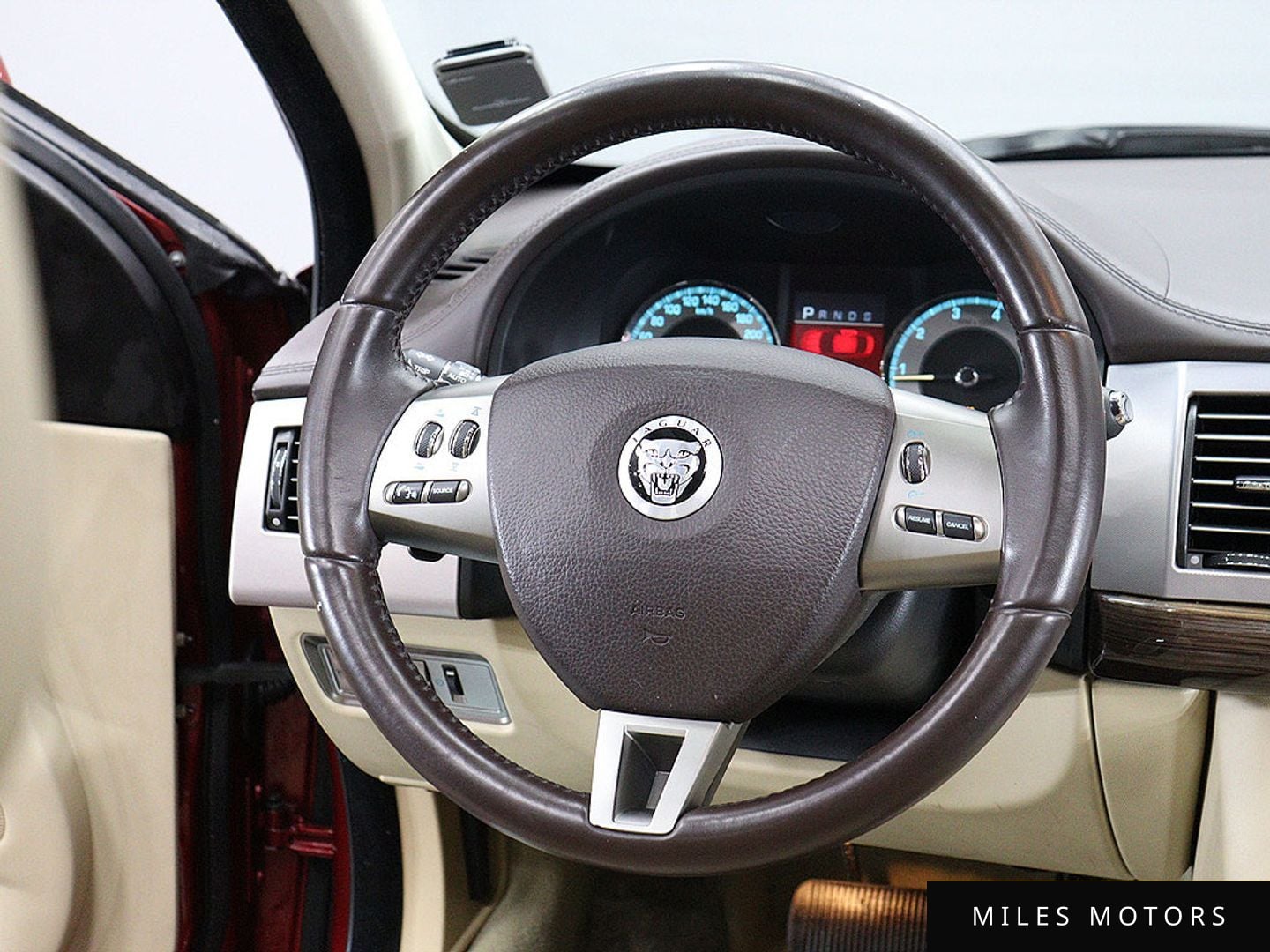 Jaguar XF 2009 — миниатюра 6