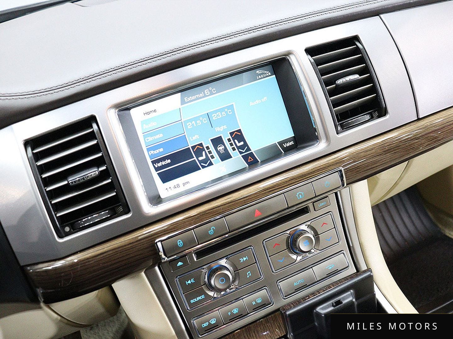 Jaguar XF 2009 — миниатюра 8