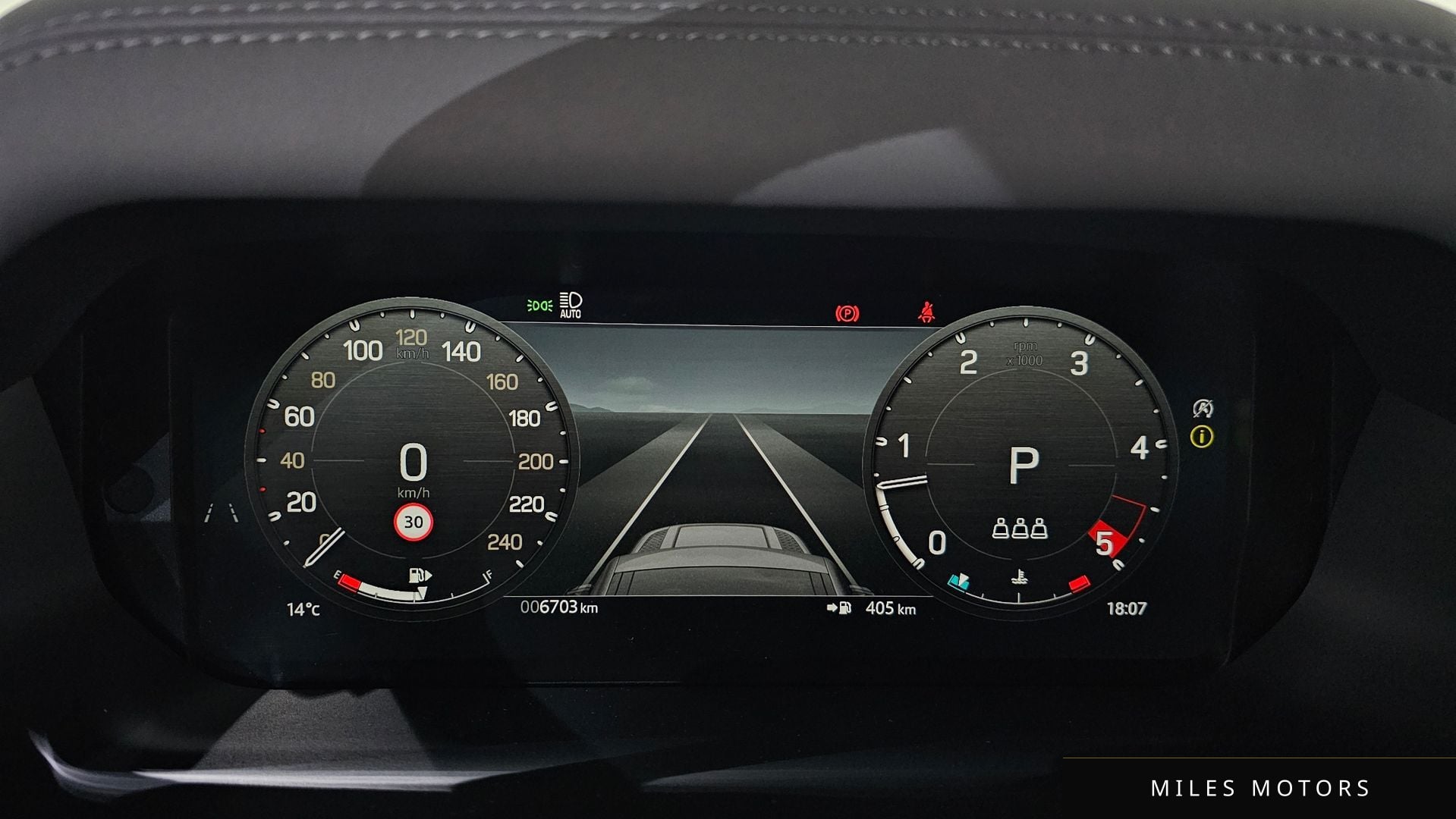 Land Rover Defender 2025 — миниатюра 8