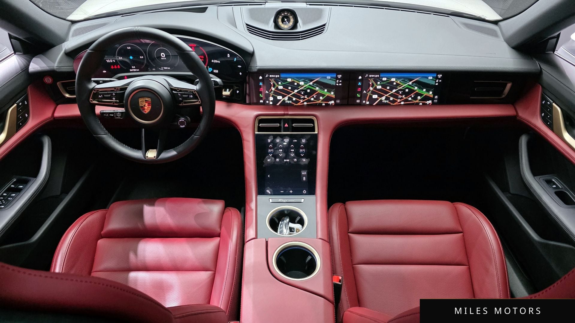 Porsche Taycan 2023 — миниатюра 7