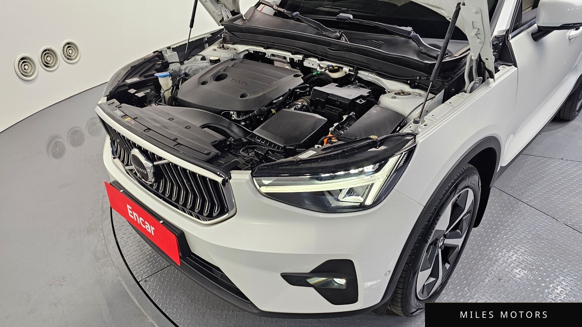 Volvo XC40 2023 — миниатюра 6