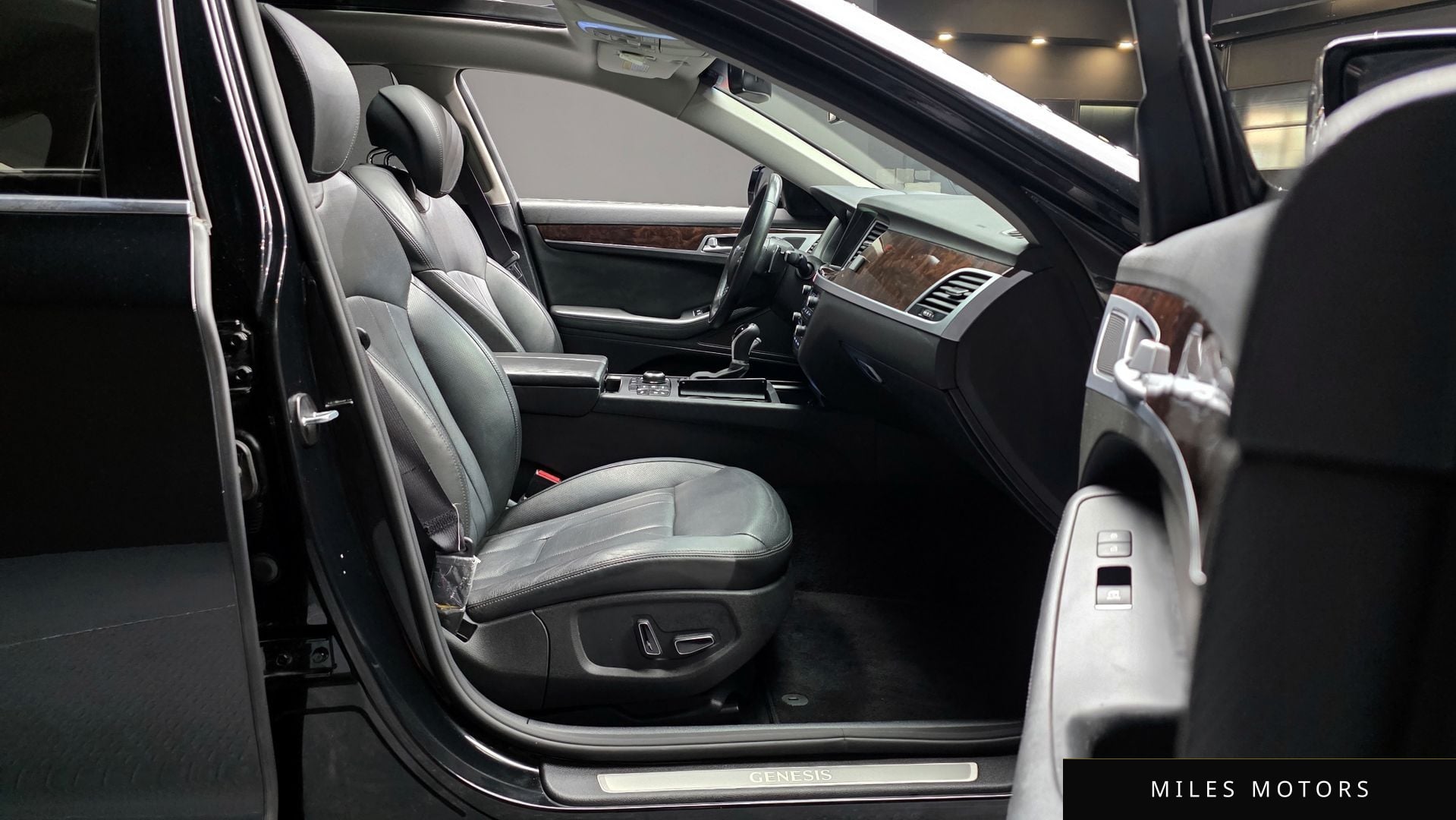 Hyundai Genesis 2016 — миниатюра 10