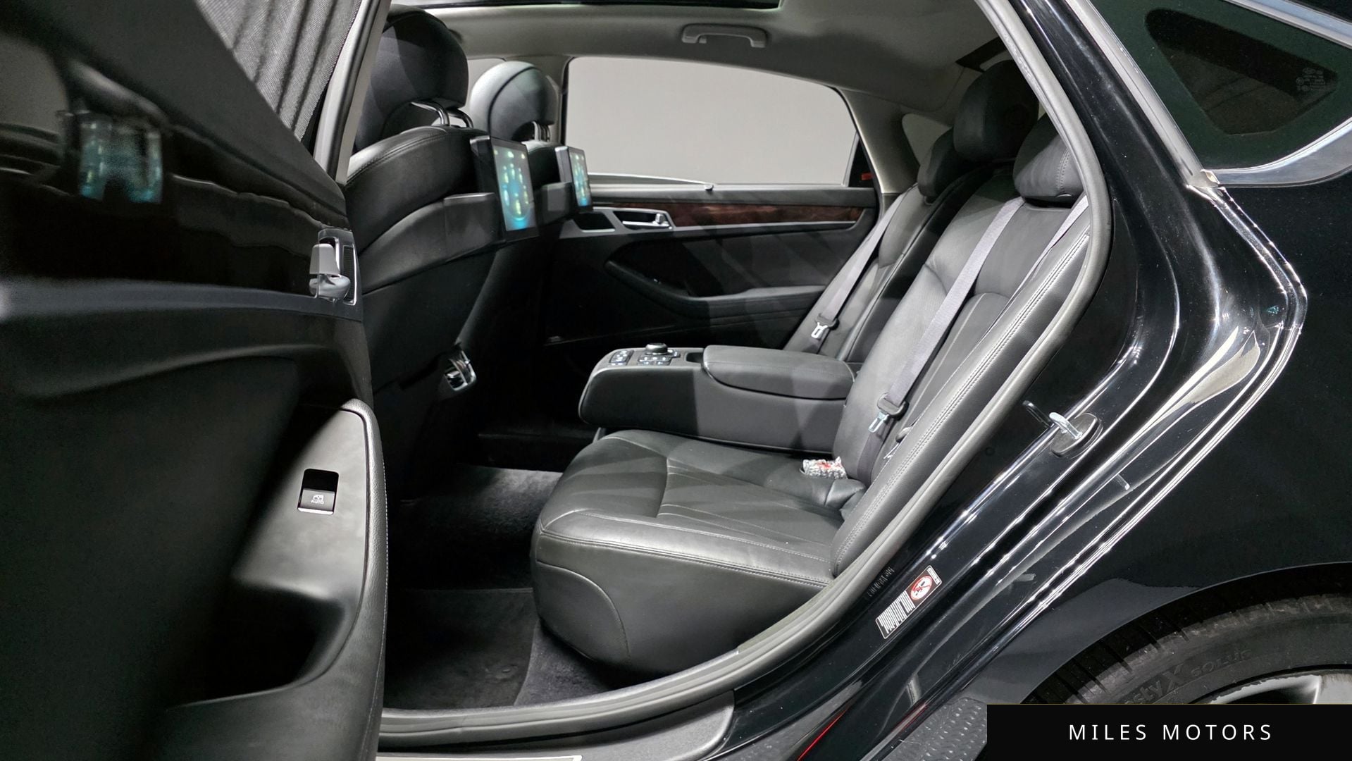 Hyundai Genesis 2016 — миниатюра 12
