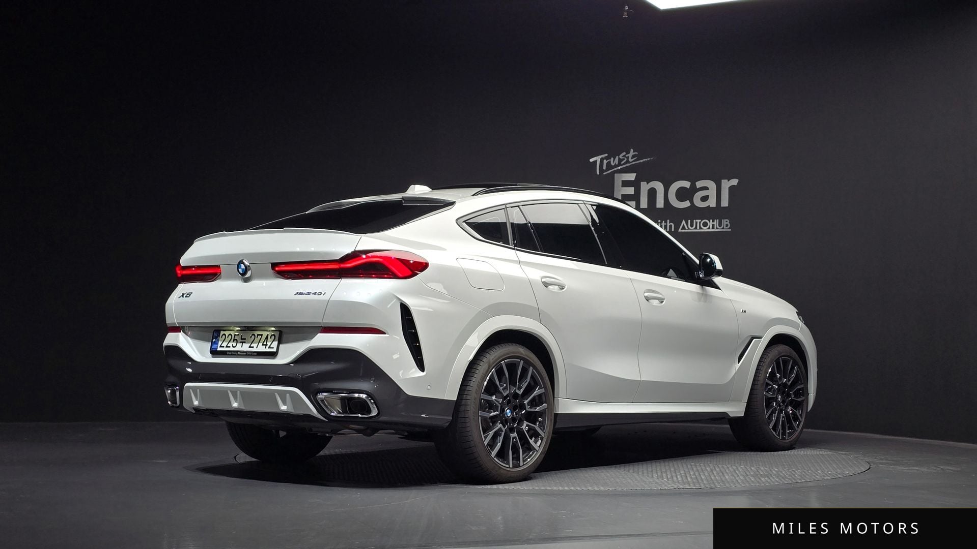 BMW X6 (G06) 2025 — миниатюра 2