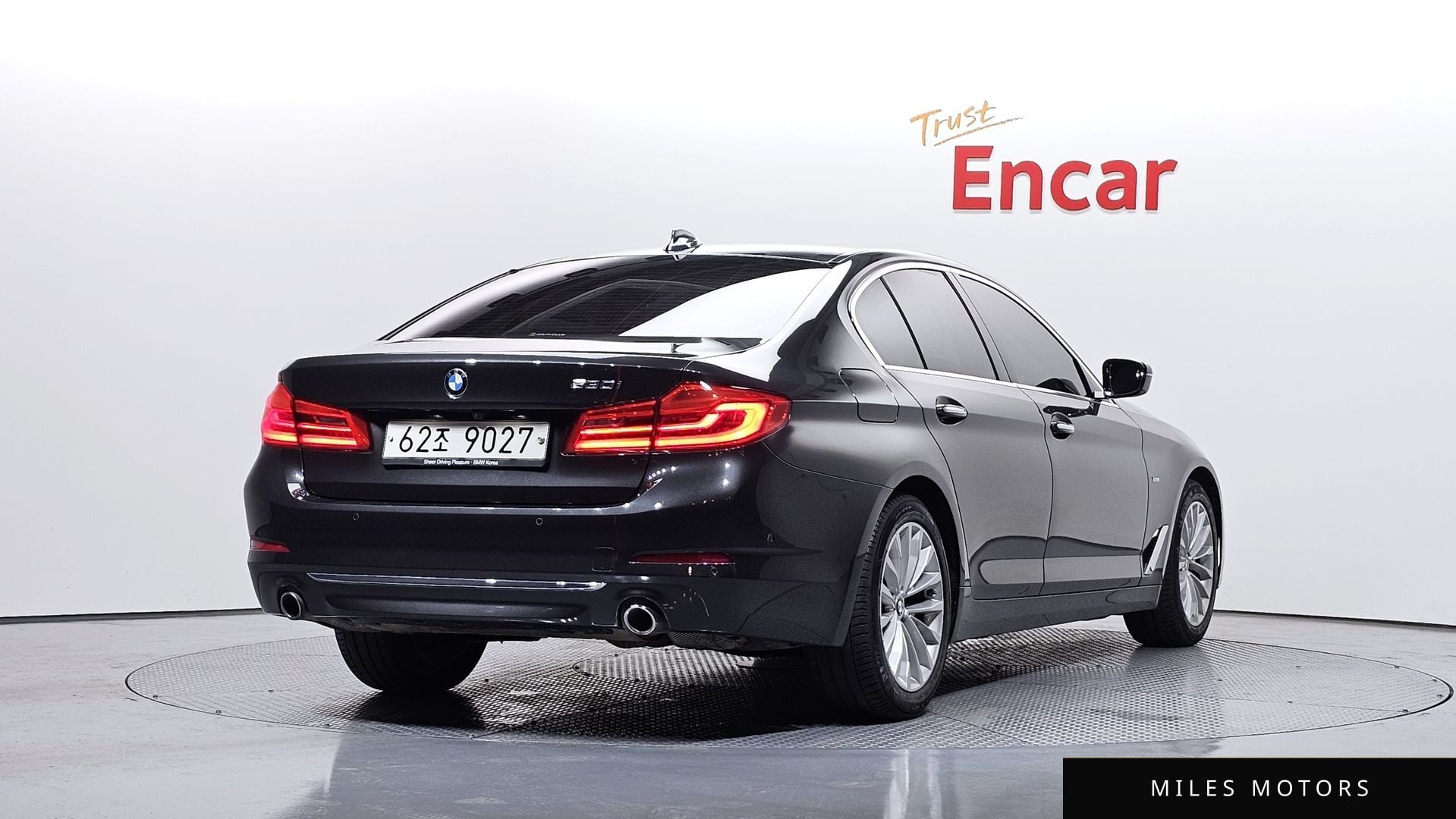 BMW 5시리즈 (G30) 2018 — миниатюра 2
