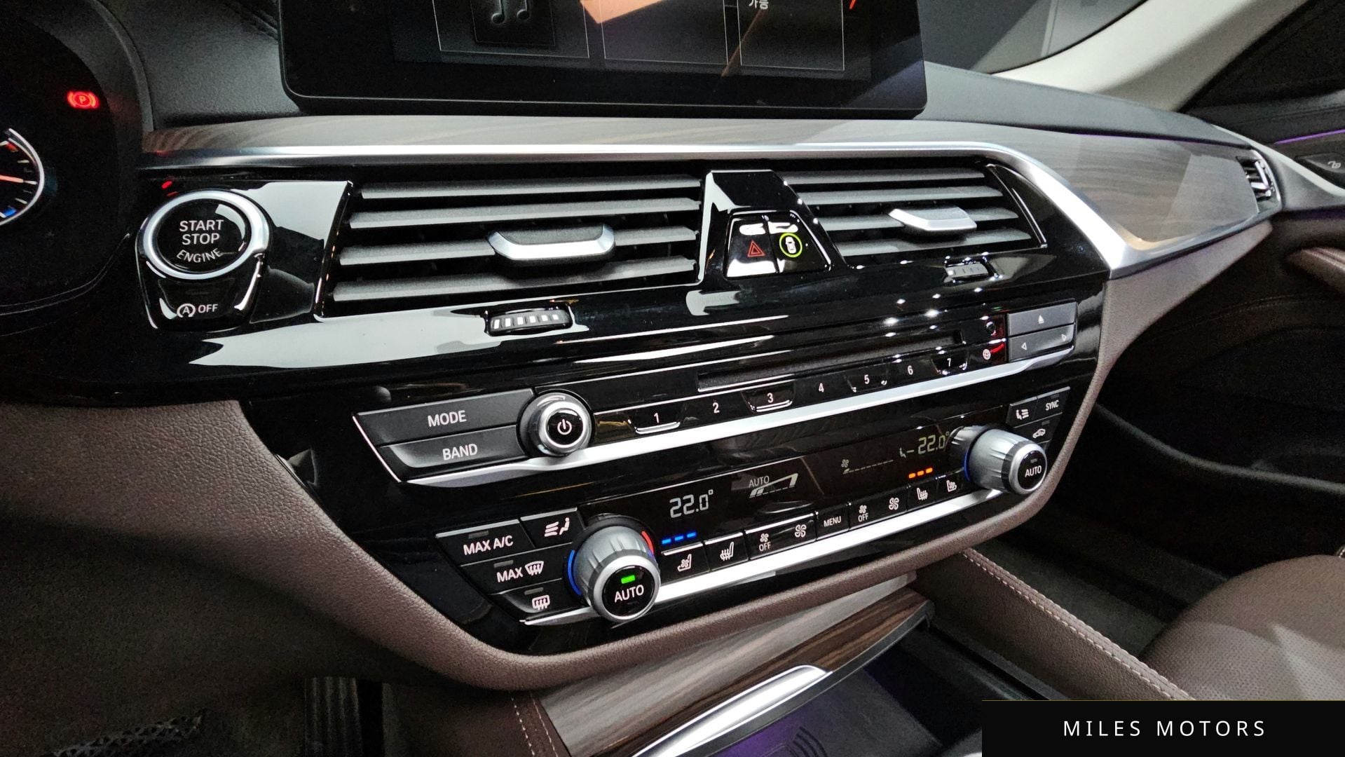 BMW 5시리즈 (G30) 2018 — миниатюра 15