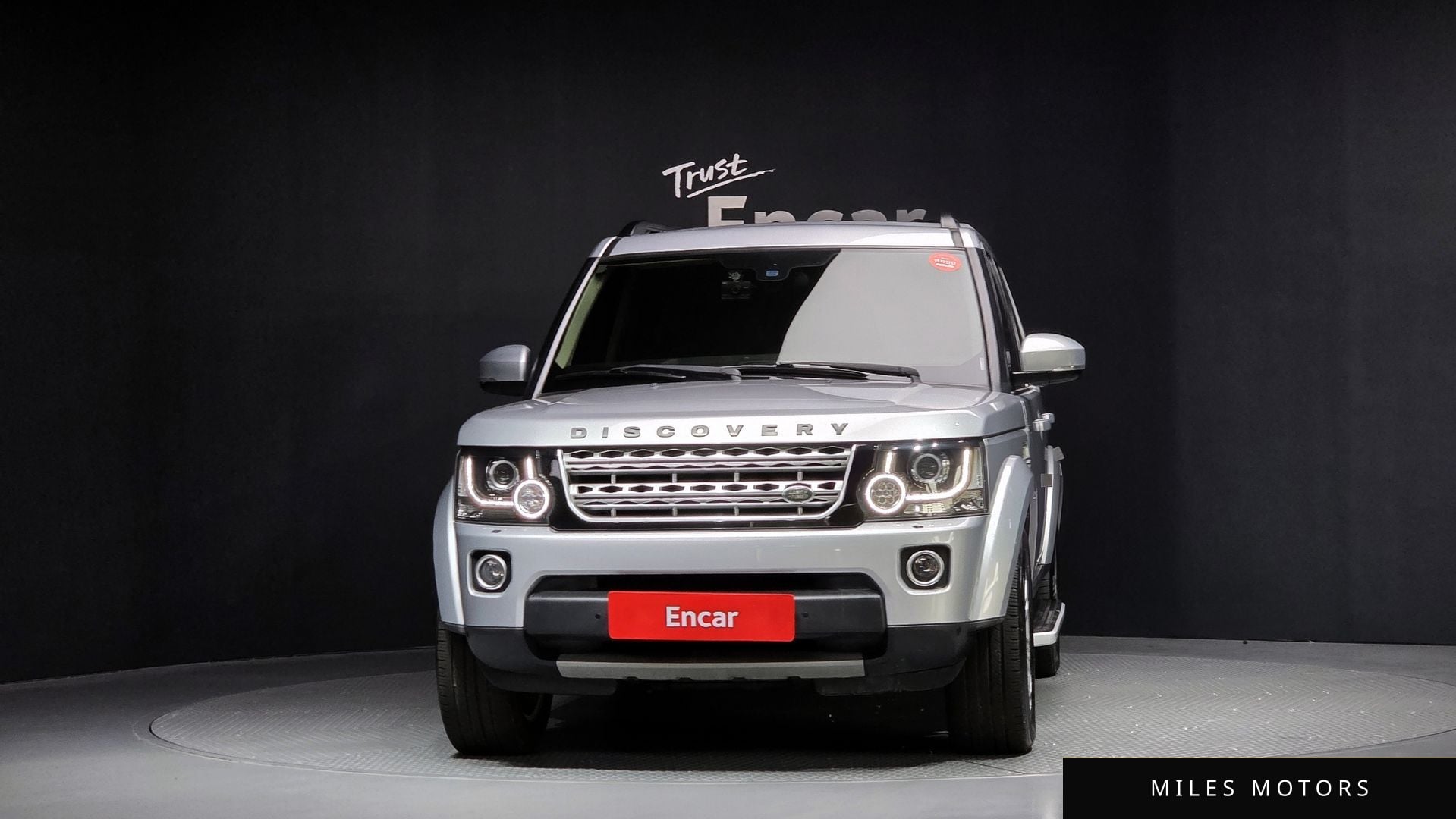 Land Rover Discovery 2016 — миниатюра 3