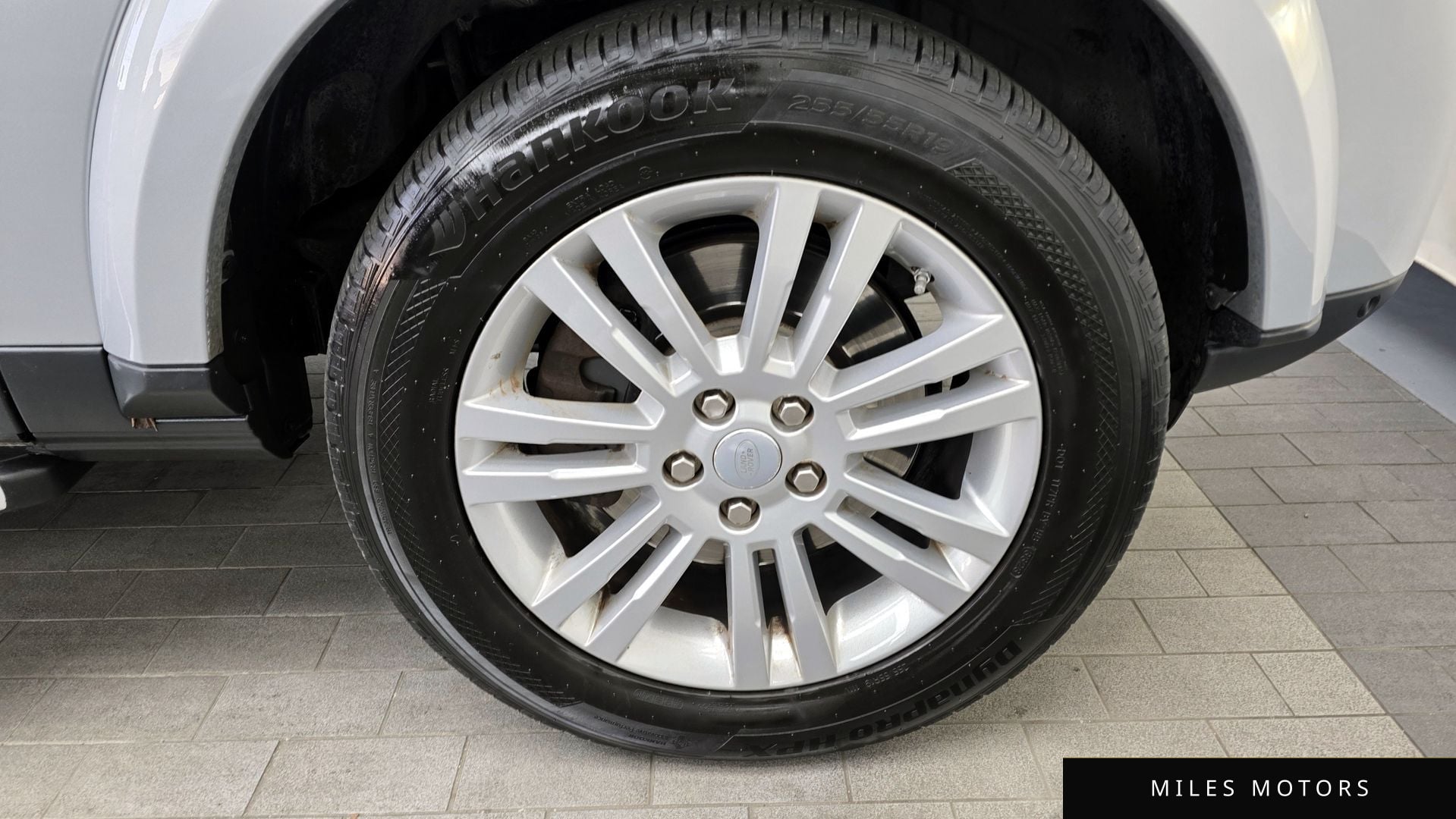 Land Rover Discovery 2016 — миниатюра 5