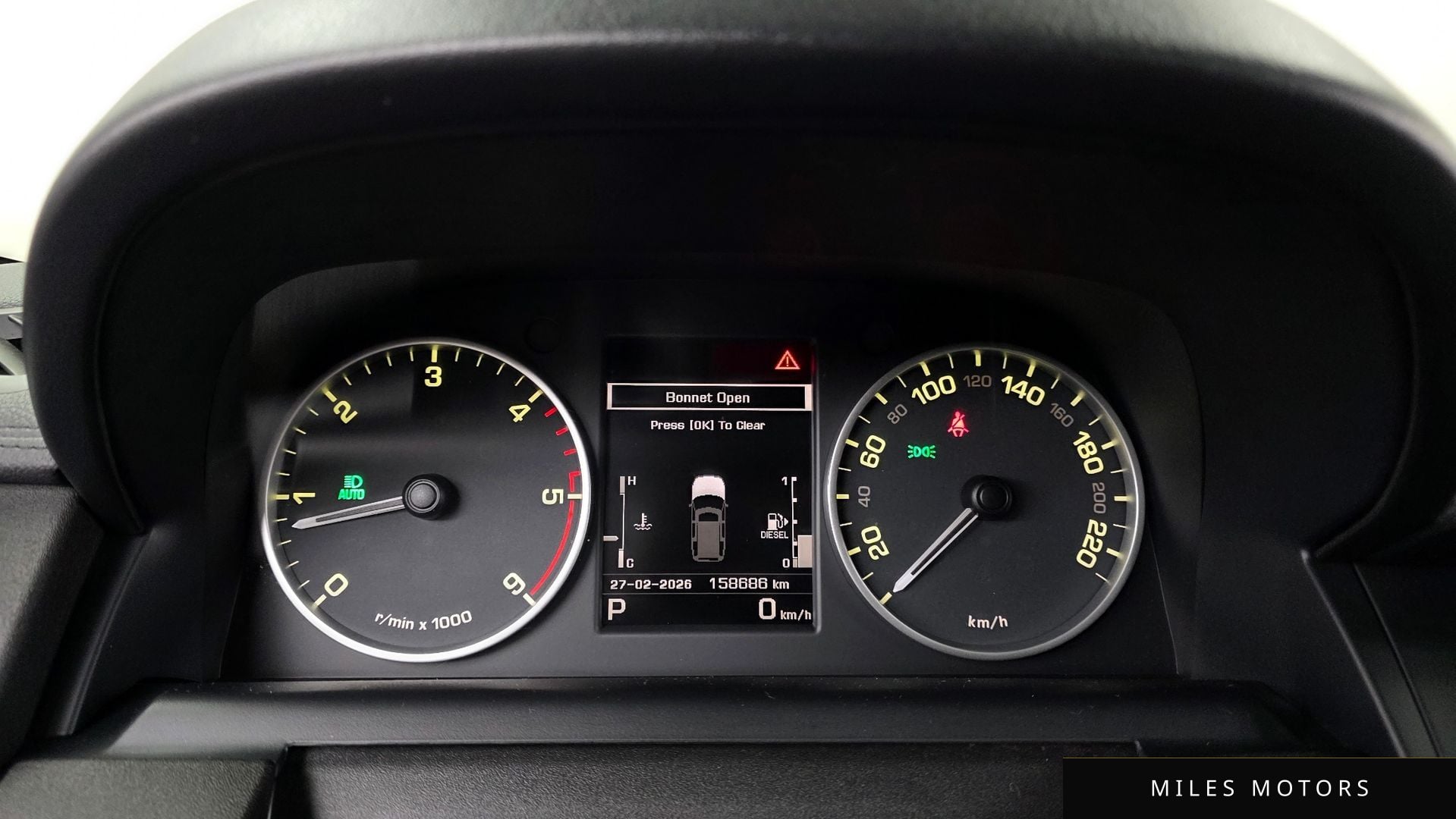 Land Rover Discovery 2016 — миниатюра 8