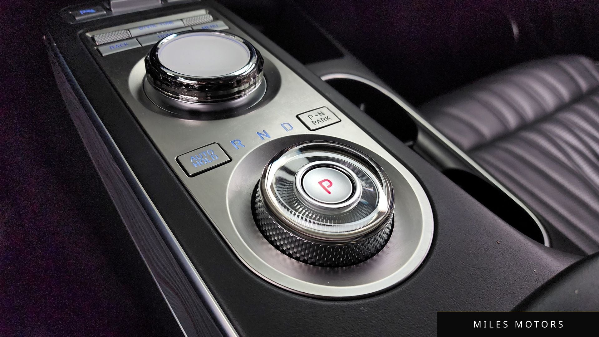 Genesis GV70 2023 — миниатюра 9