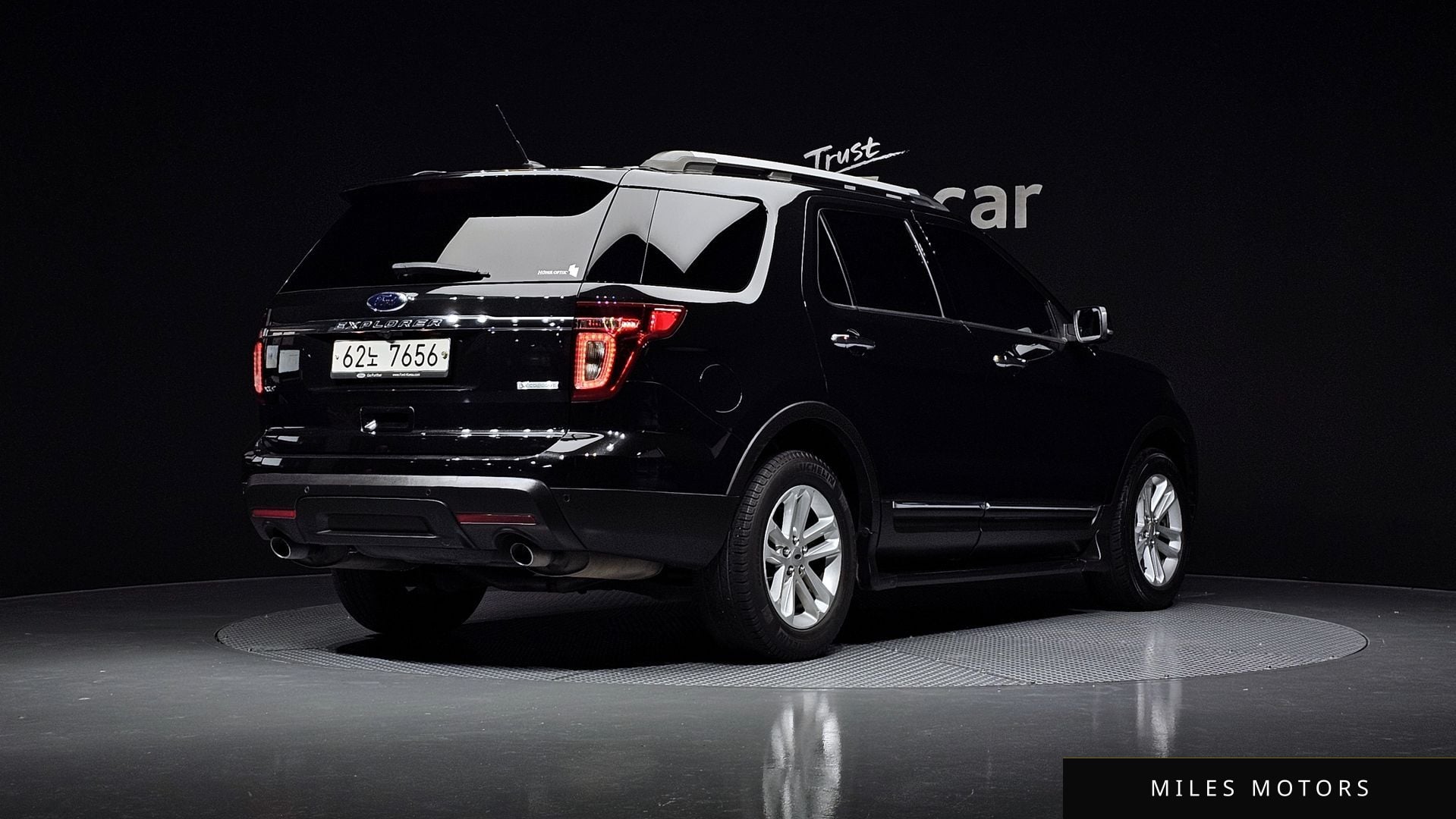 Ford Explorer 2015 — миниатюра 2