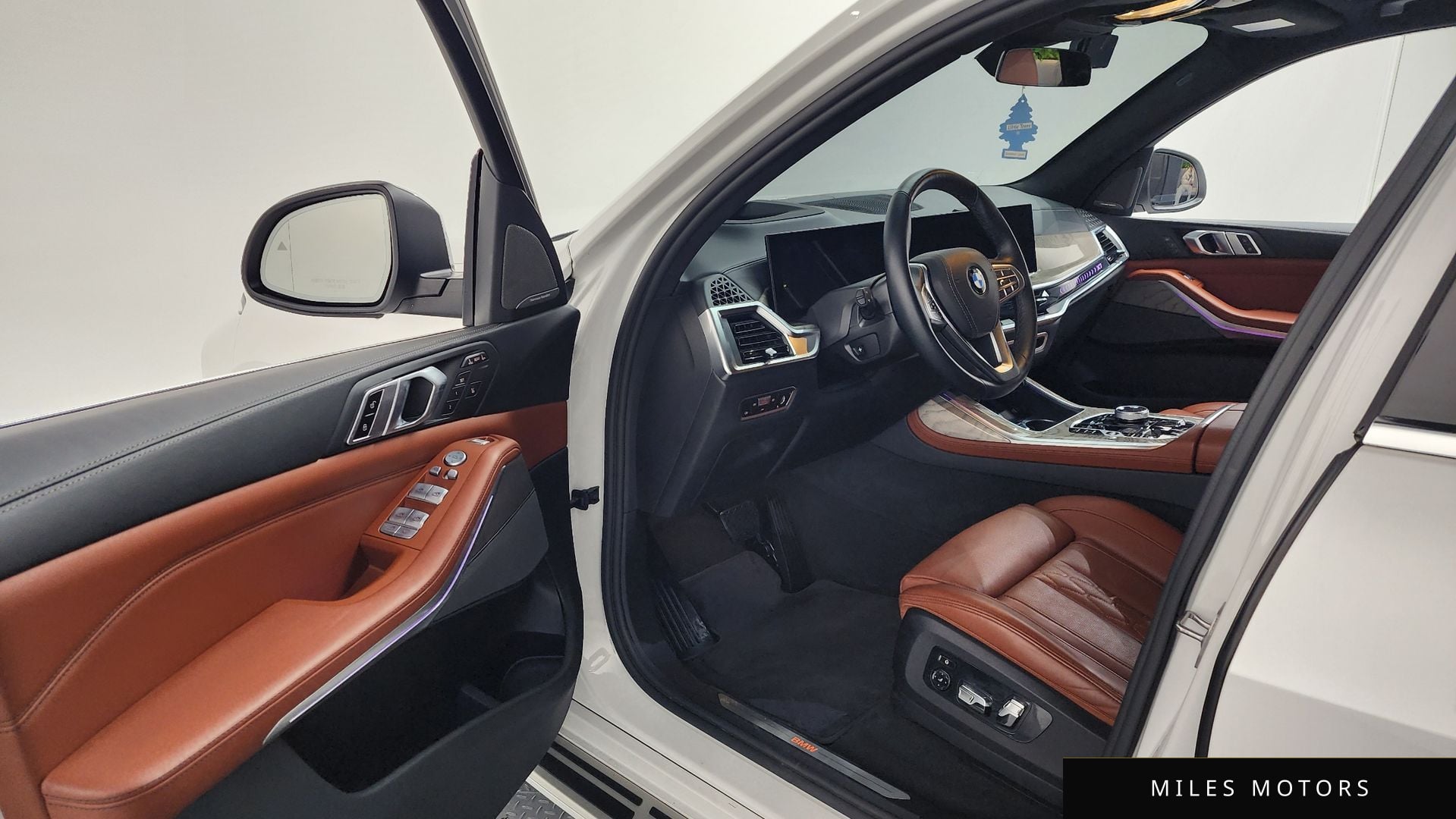 BMW X7 (G07) 2023 — миниатюра 9